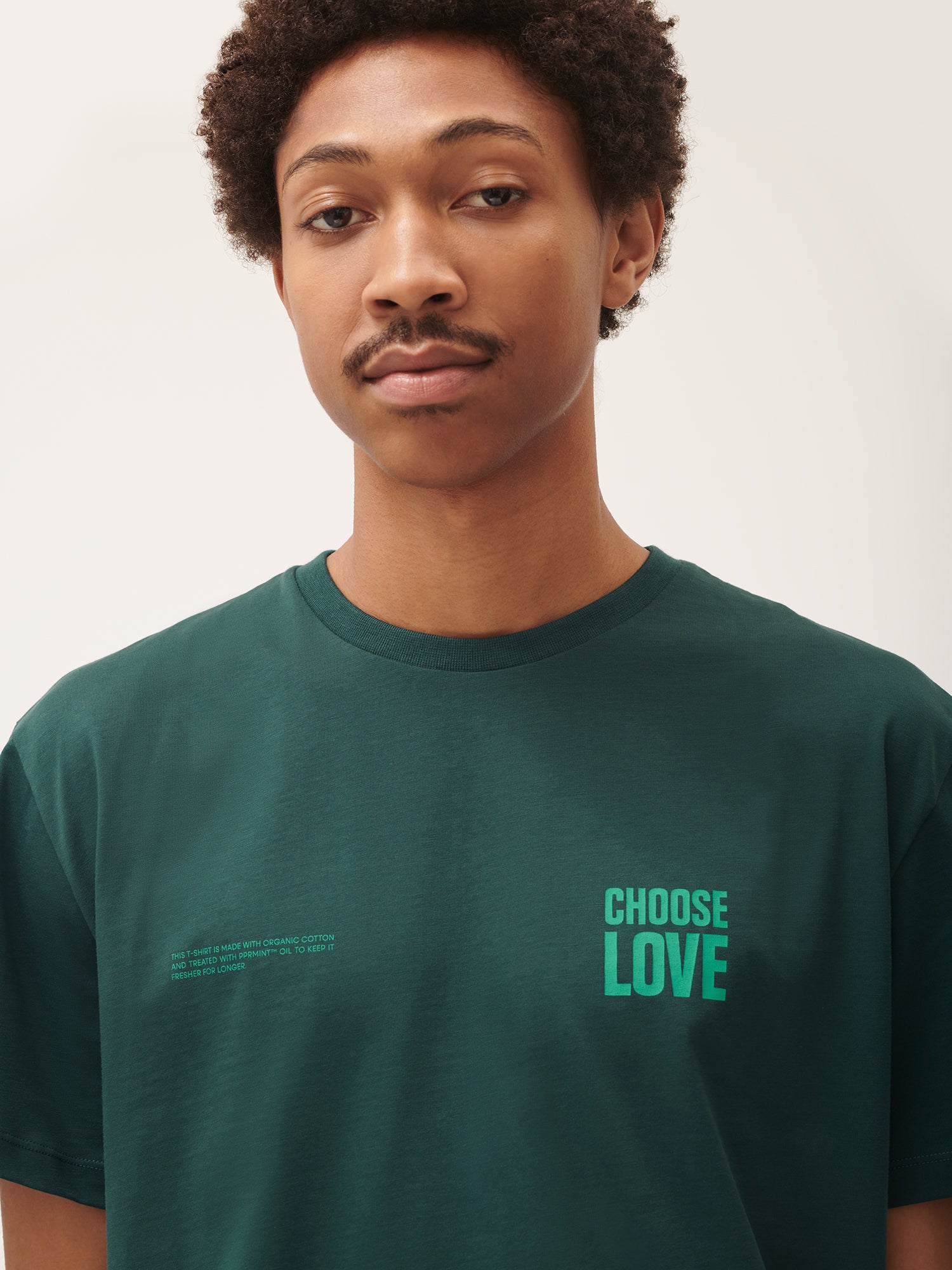 Choose_Love_Midweight_T-Shirt_Foliage_Green_male-5