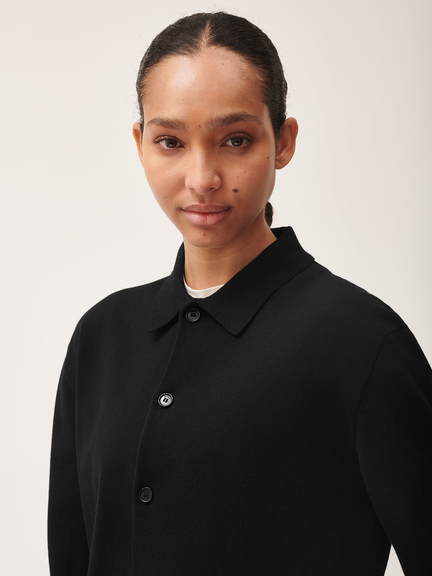 DNA_Knitted_Collared_Shirt_Black_female-3