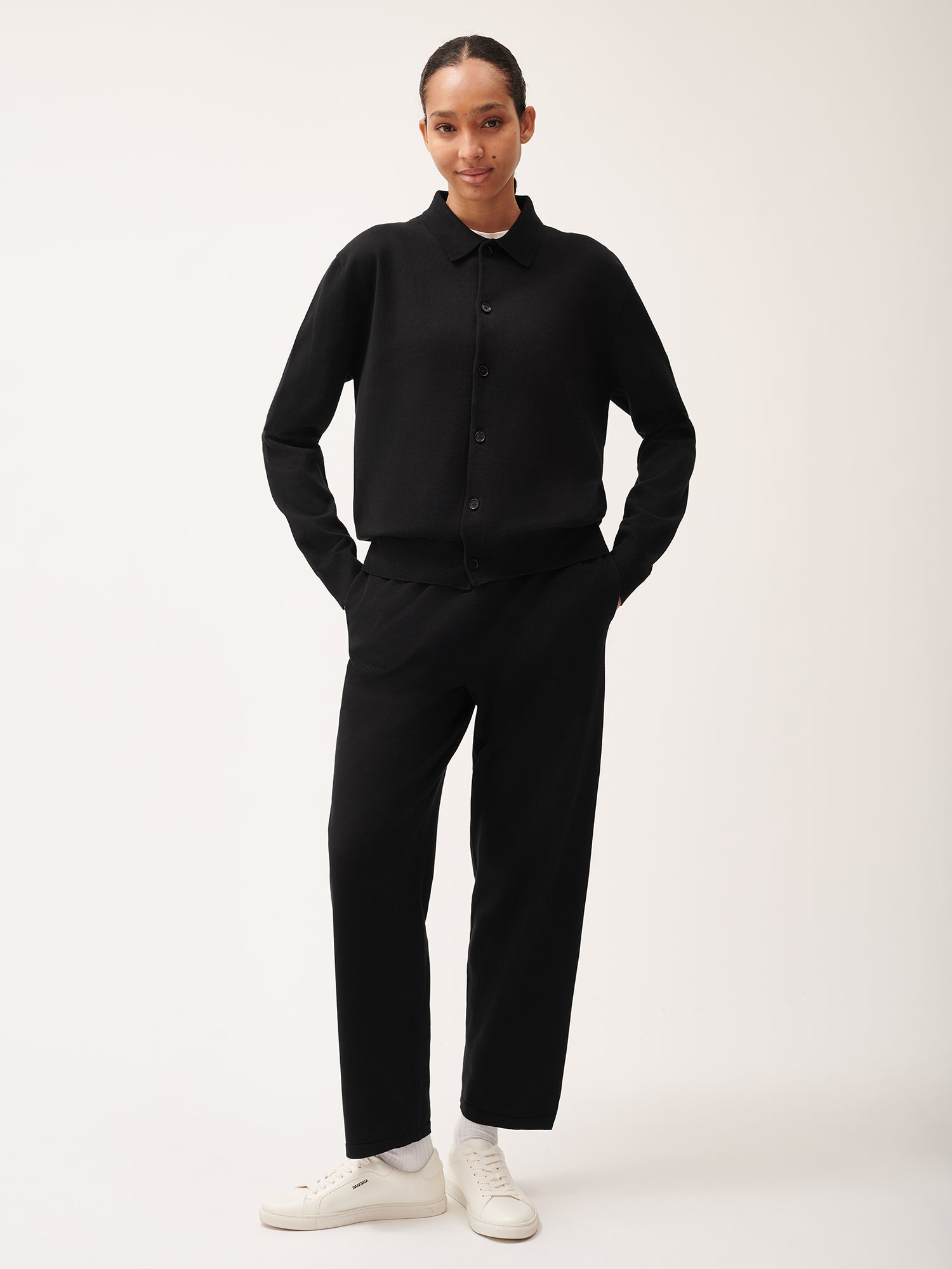 DNA_Knitted_Collared_Shirt_Black_female-1