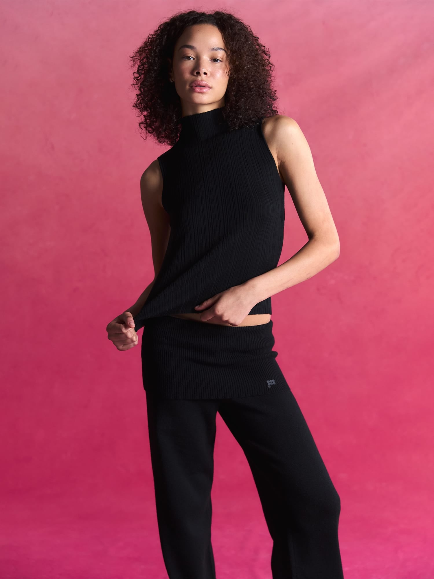 Womens Merino Wool Sleeveless Top—Black