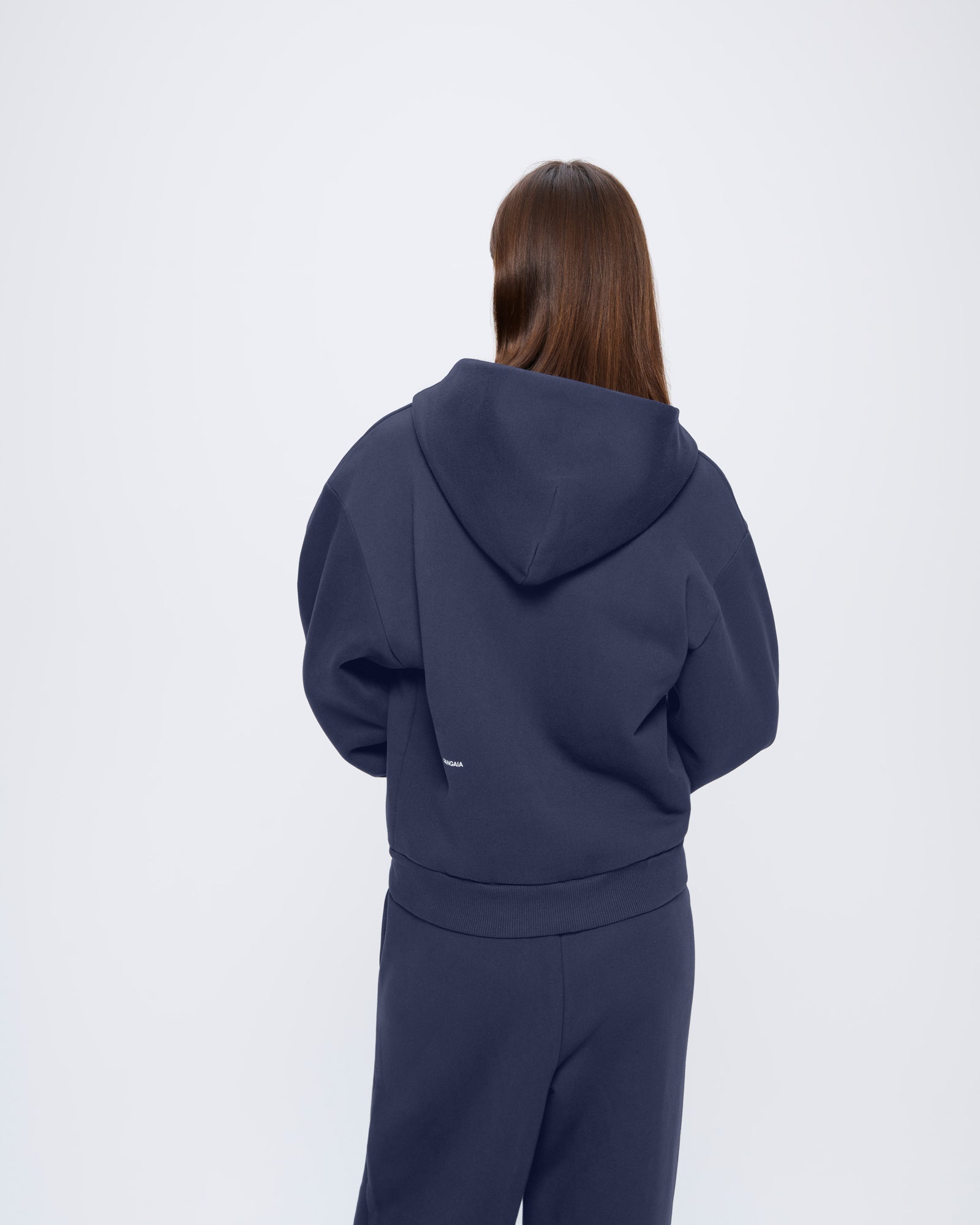 365-HEAVYWEIGHT_ZIP-UP_HOODIE_NAVY_WOMENS_BACK_Retouched