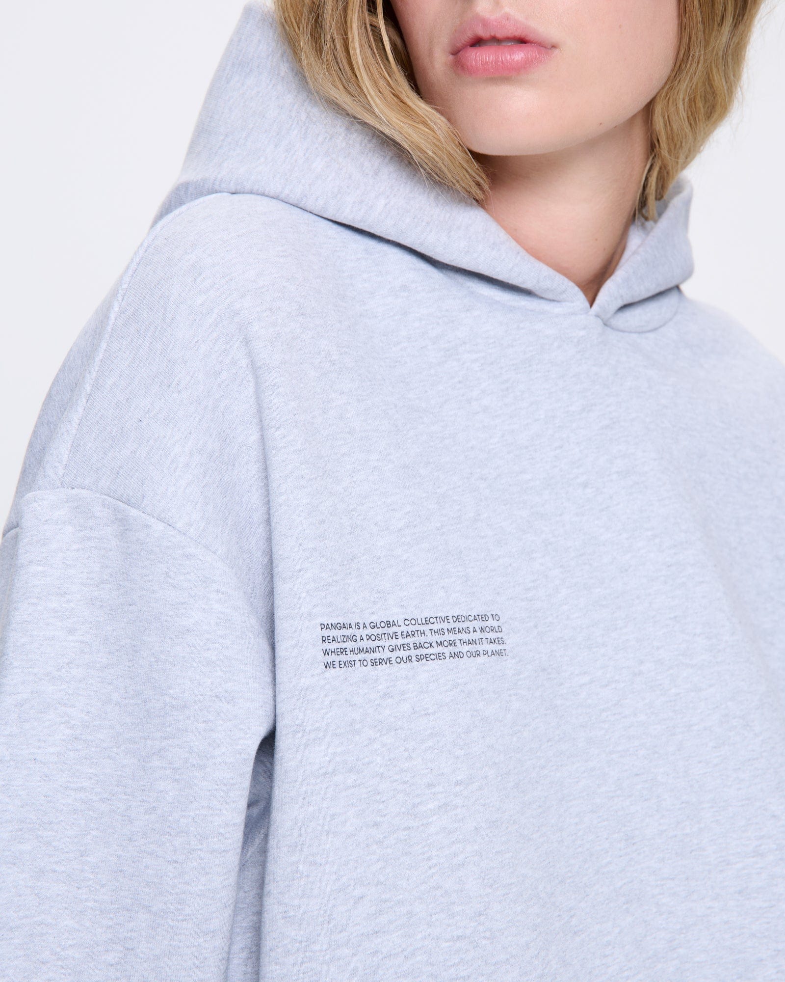 365_HEAVYWEIGHT_HOODIE_GREY-MARL_WOMENS_DETAIL-MODEL