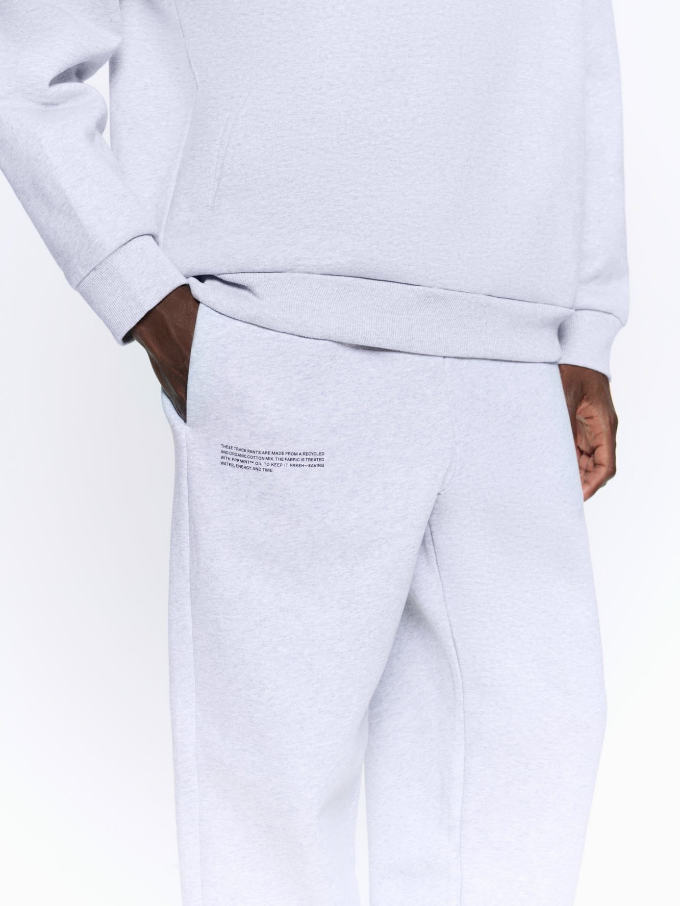 365_HEAVYWEIGHT_TRACK_PANTS_GREY_MARL_MENS_DETAIL-MODEL