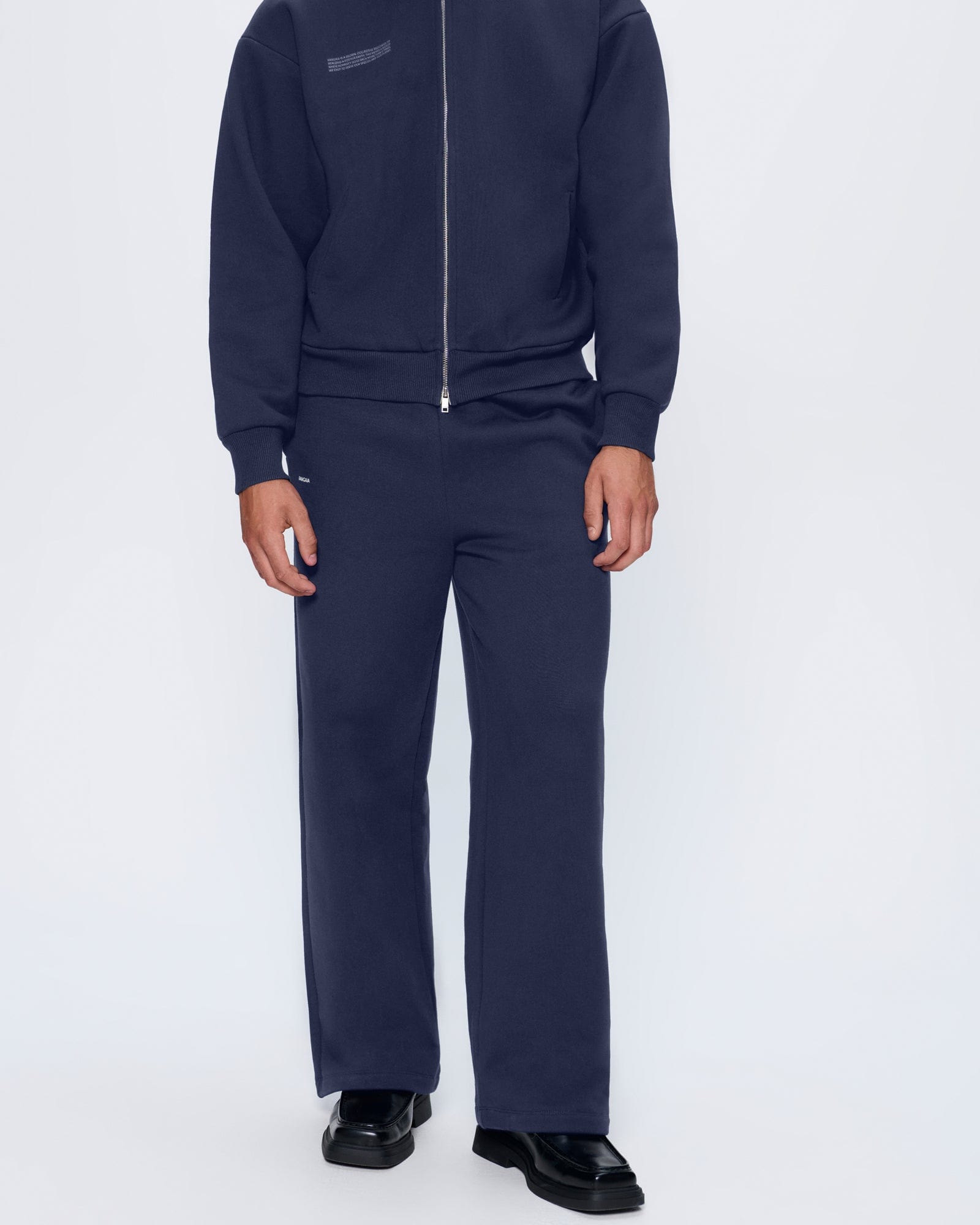 365_HEAVYWEIGHT_ZIP_UP_TRACK_PANTS_NAVY_MENS_FRONT_Retouched