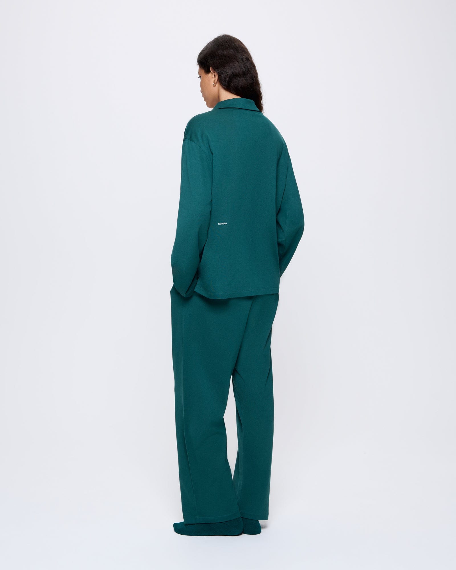 365_LIGHTWEIGHT_PYJAMA-SHIRT_FOLIAGE-GREEN_WOMENS_BACK