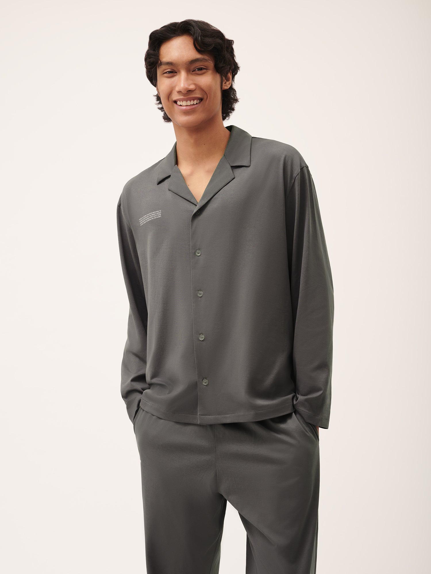 365_Lightweigh_Pyjama_Shirt_Atmosphere_Grey_Male-1