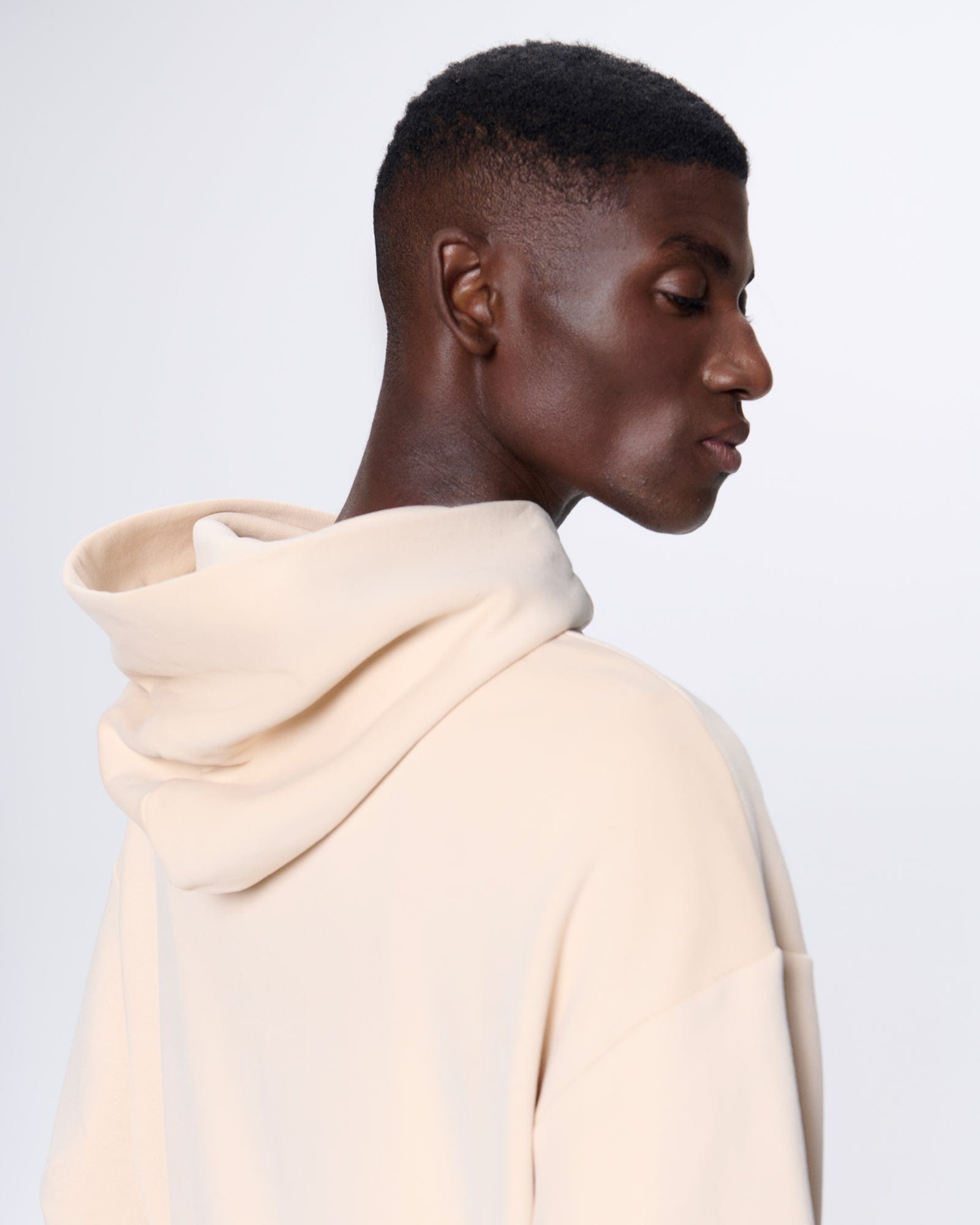 365_MIDWEIGHT_HOODIE_SAND_MENS_DETAIL