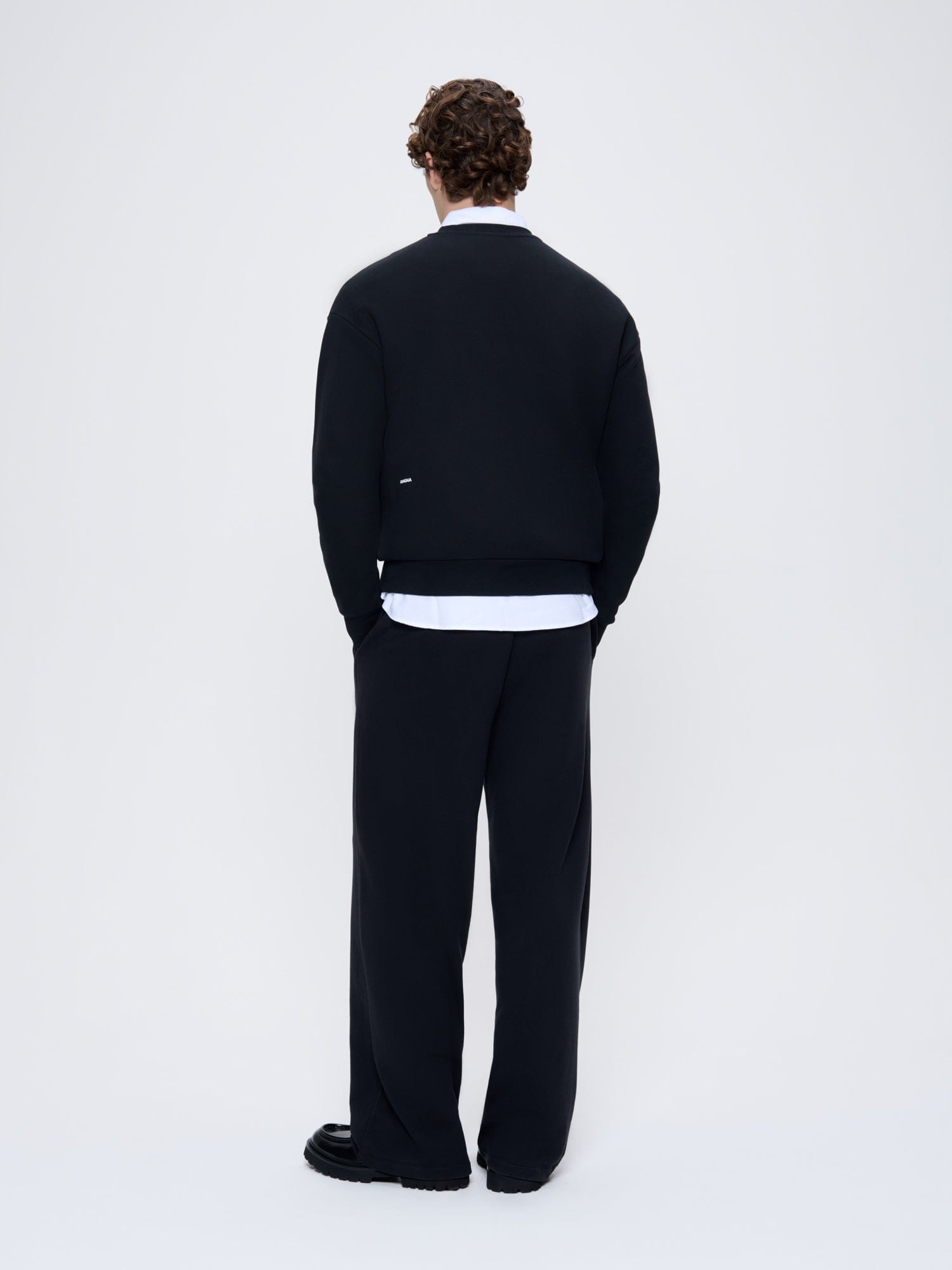 Mens 365 Midweight Straight Leg Track Pants—black