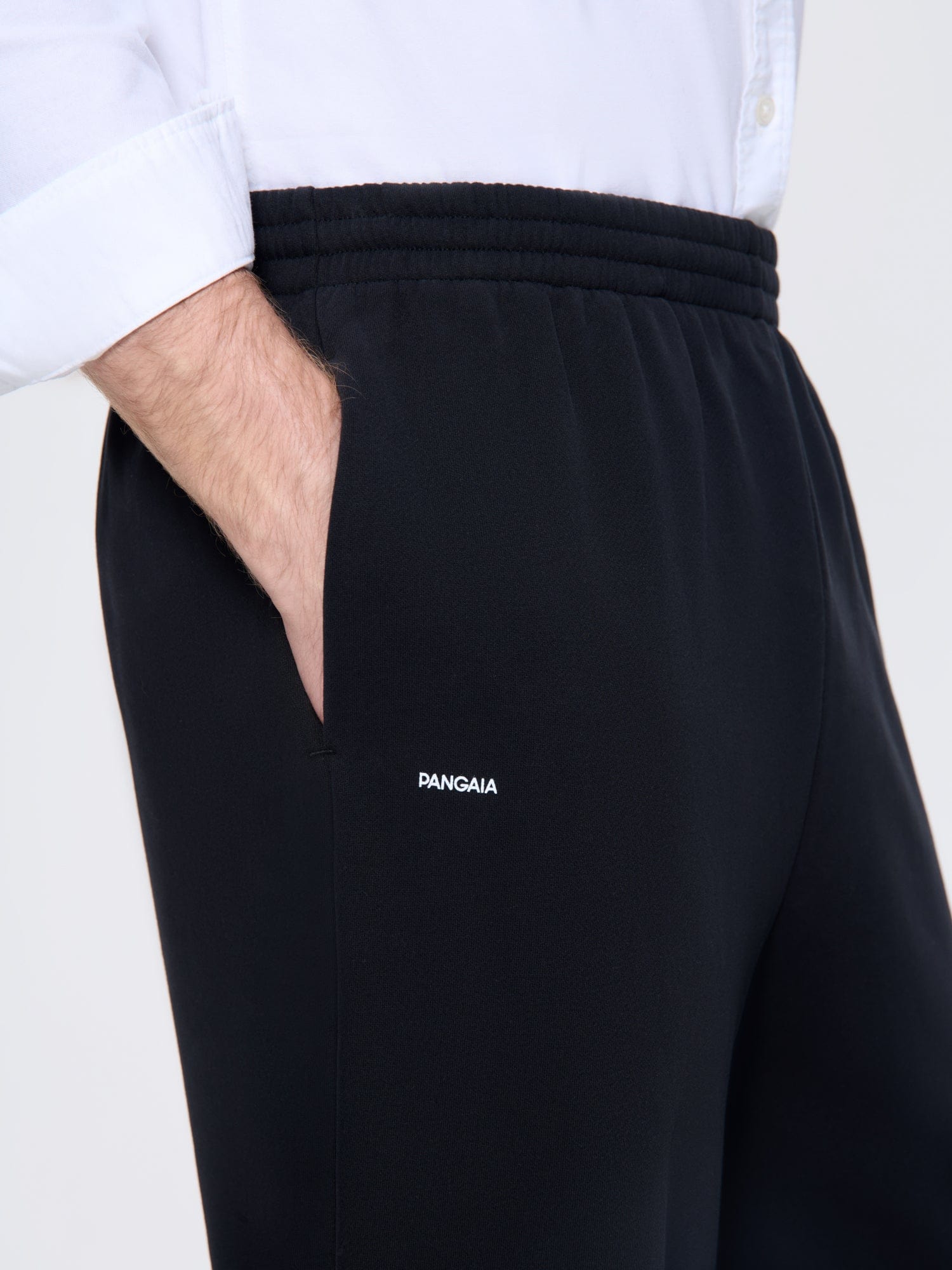 Mens 365 Midweight Straight Leg Track Pants—black