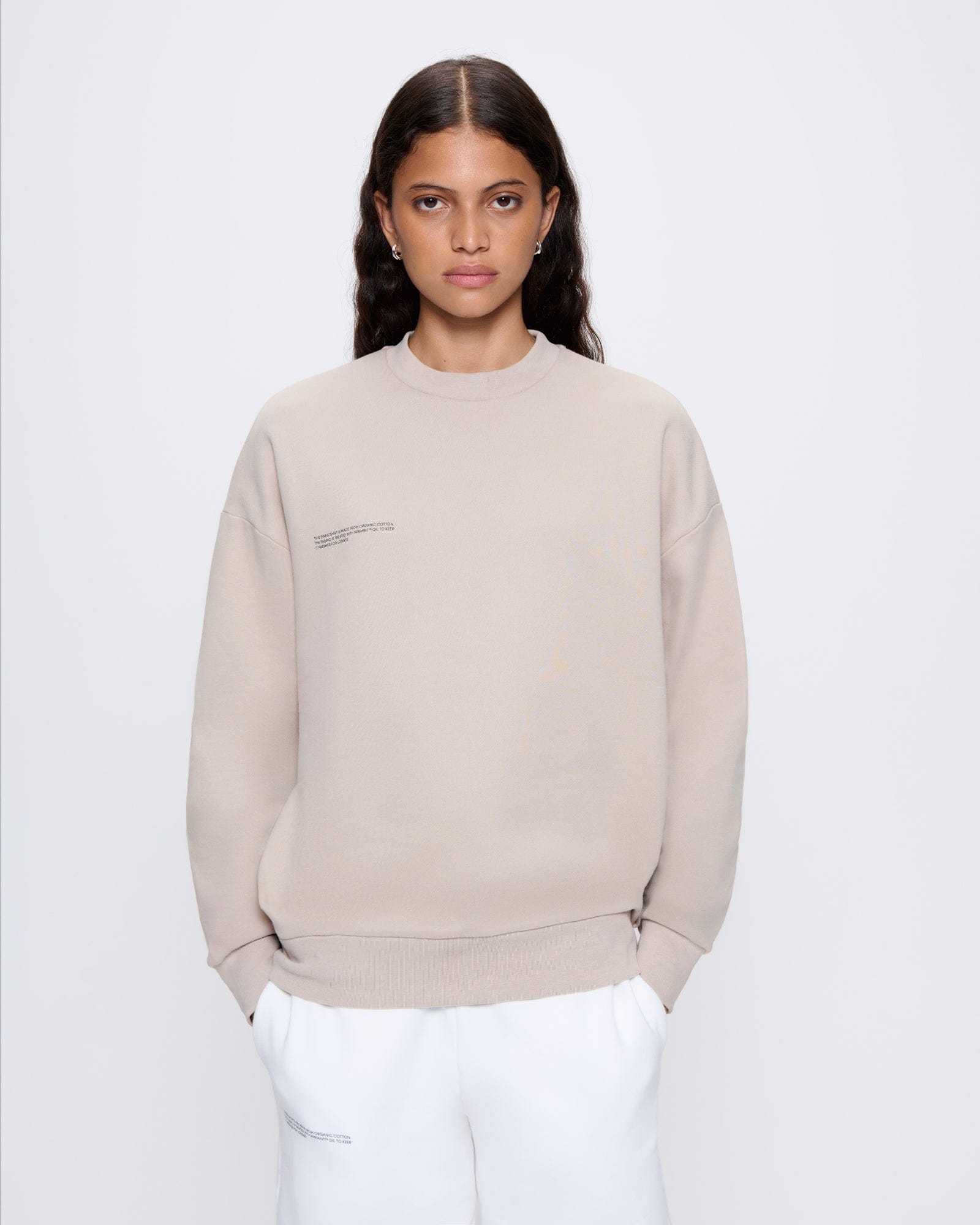 365_MIDWEIGHT_SWEATSHIRT_STONE_WOMENS_FRONT-MODEL