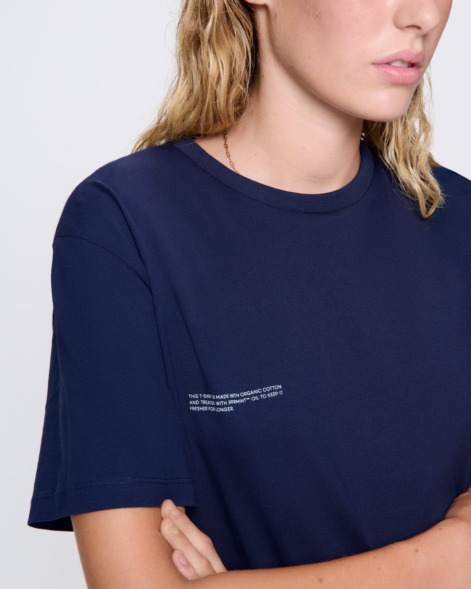 Womens Navy 365 Midweight T-shirt | Luxury T-Shirts | PANGAIA