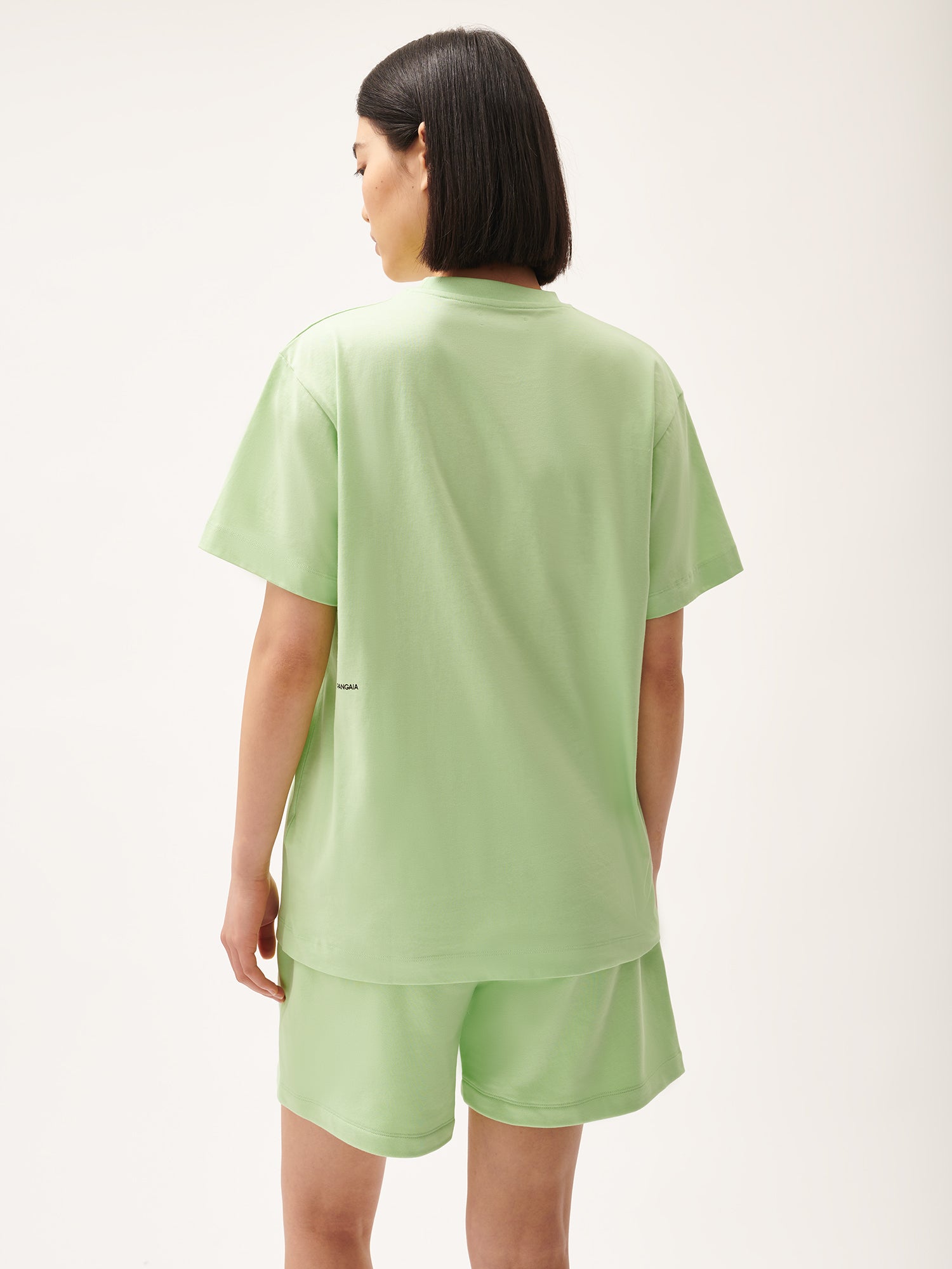 365_Organic_Cotton_T-Shirt_Fennel_Green_female-2