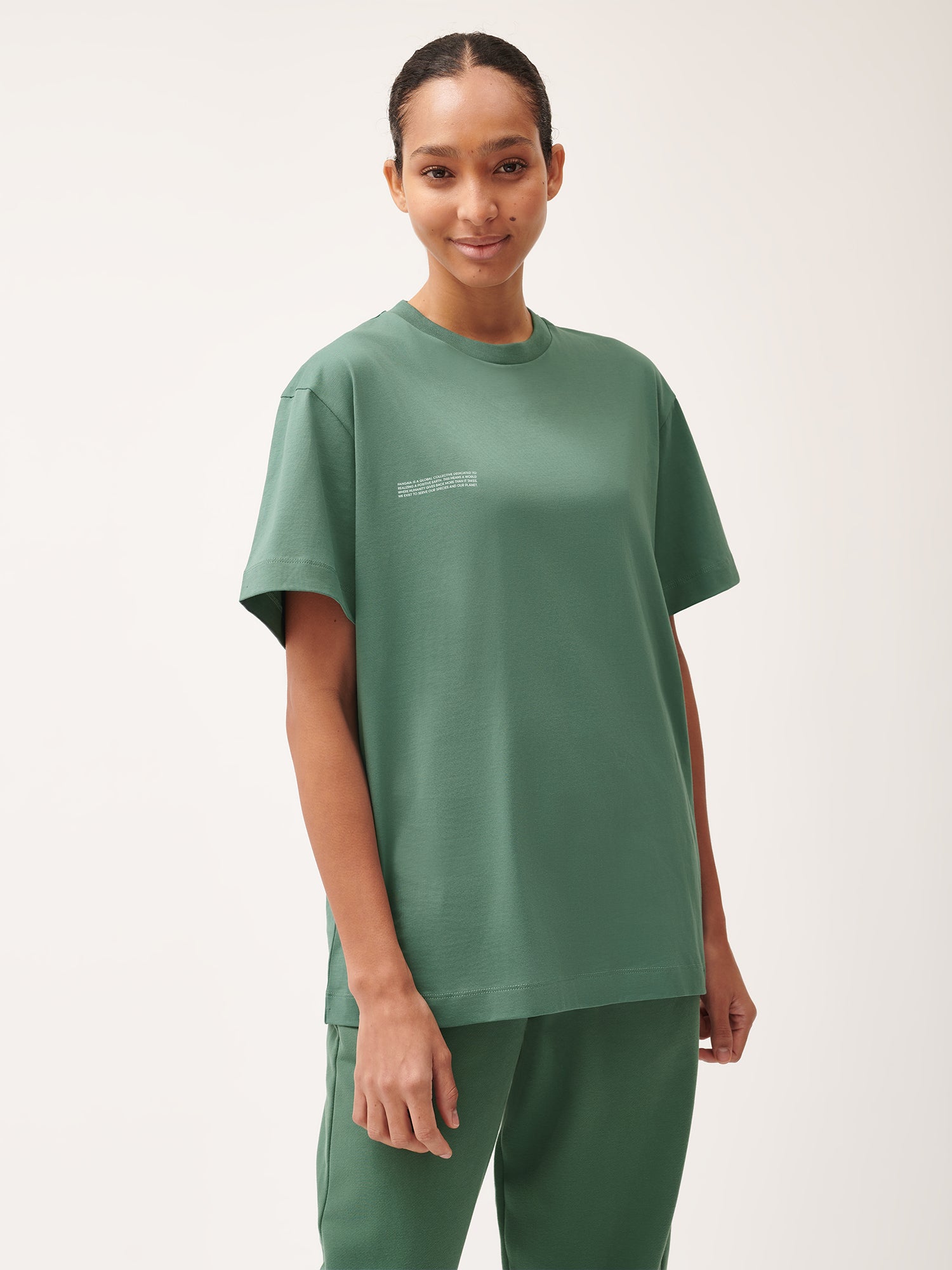 365_Organic_Cotton_T-Shirt_Forest_Green_female-1
