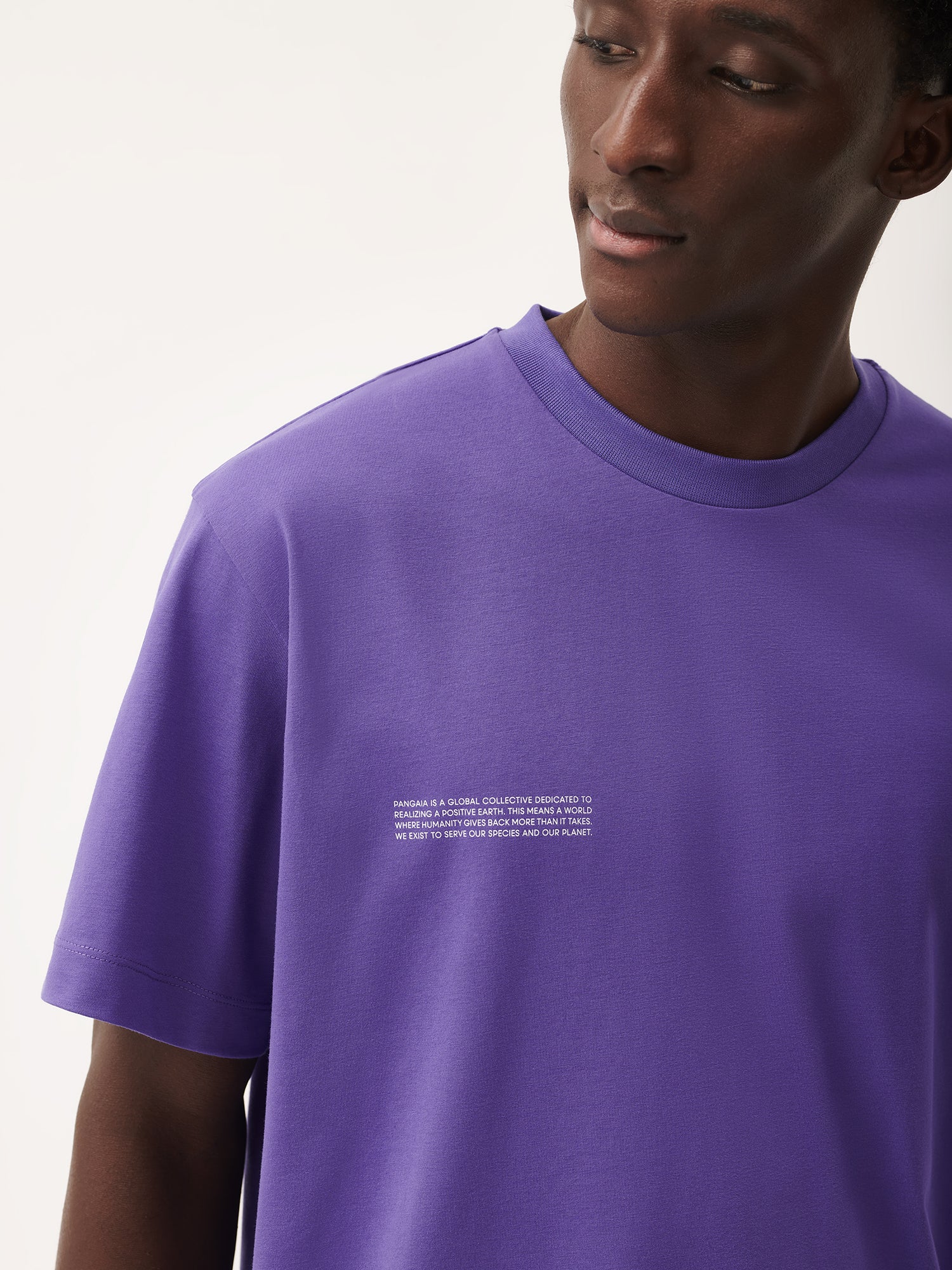 365_Organic_Cotton_T-Shirt_Ultraviolet_Male-3