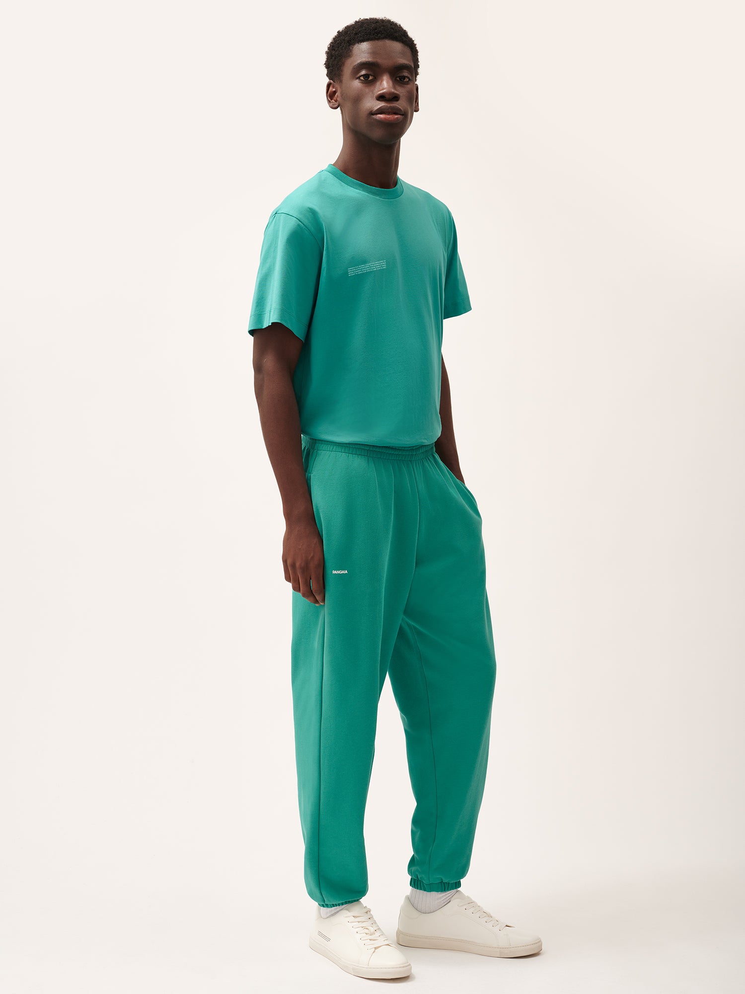 365_TrackPants_Mangrove_Turquoise_Male-1