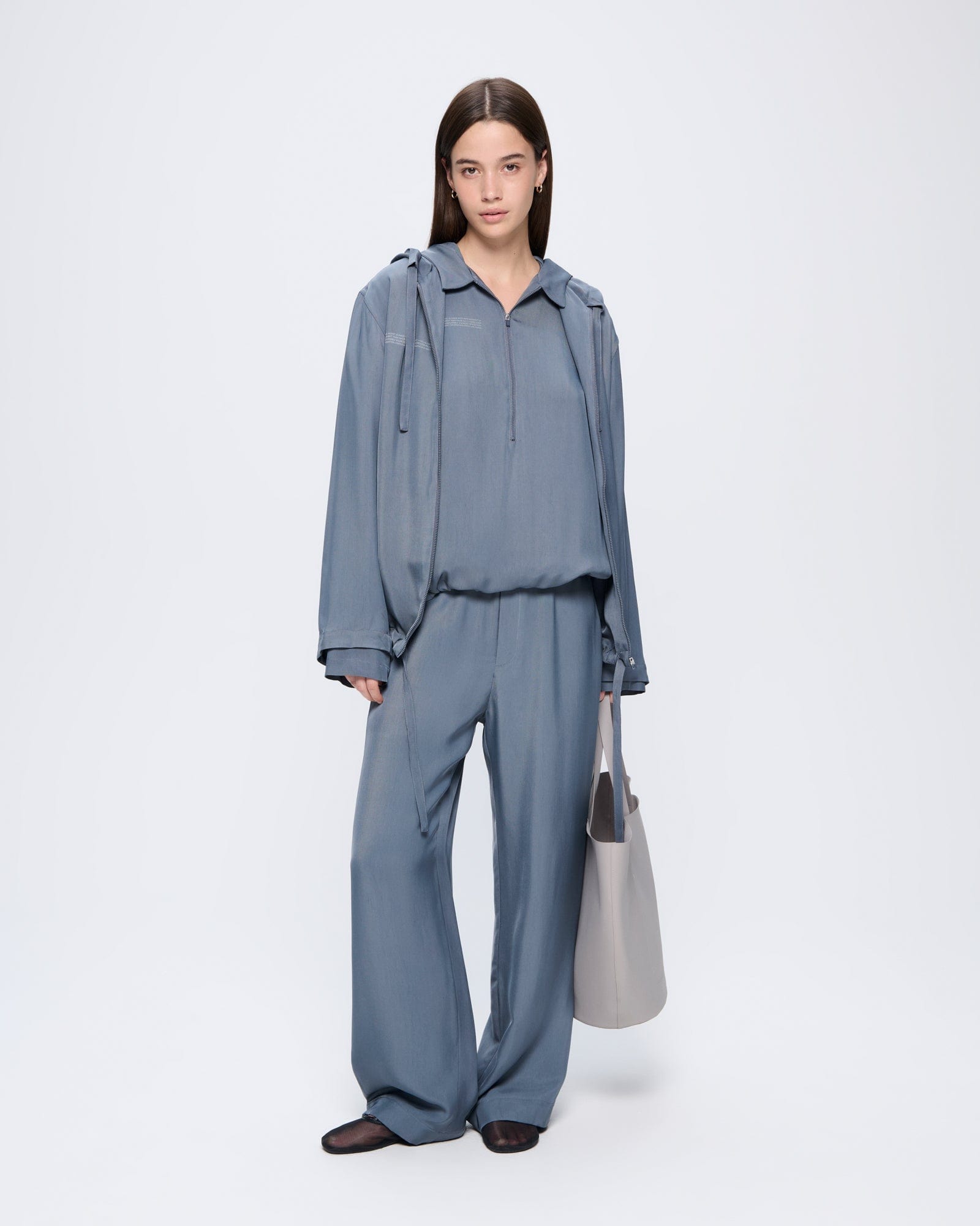 Womens AeoniQ™ Trouser— Volcanic Gray