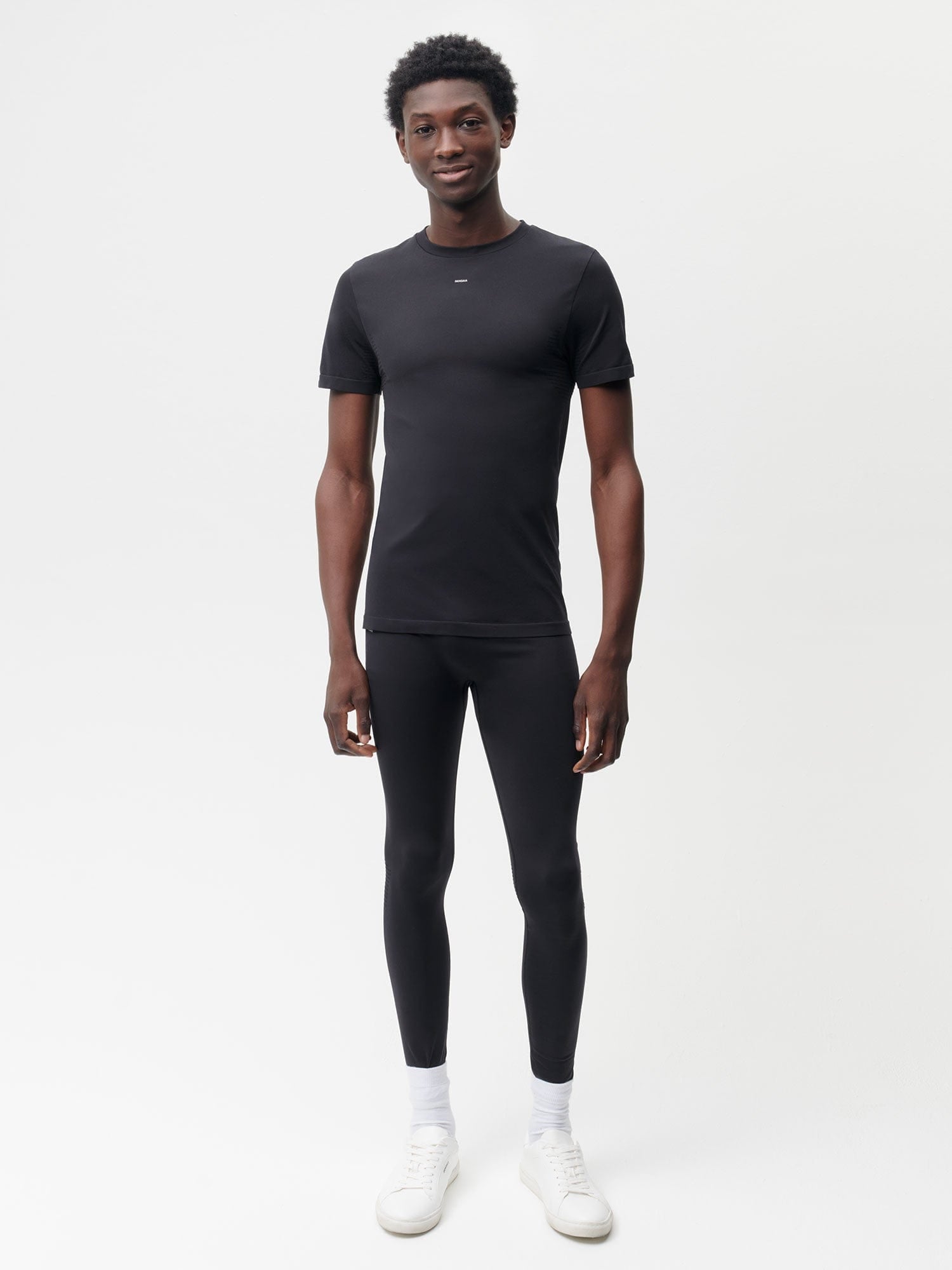 Activewear-3.1-Seamless-Mesh-T-Shirt-Black-Male-4