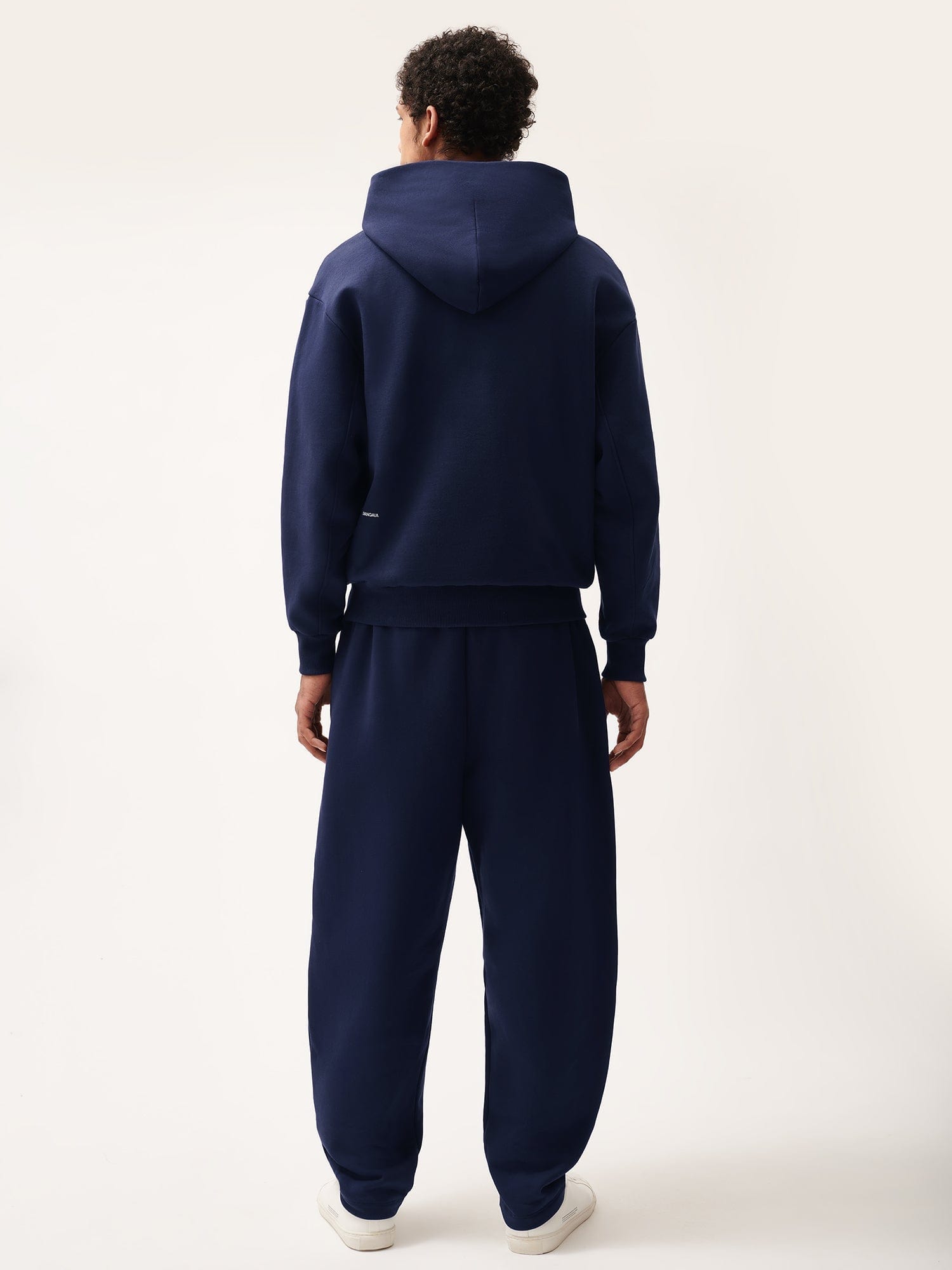 DNA_Barrel_Leg_Trackpants_Navy_Male-3