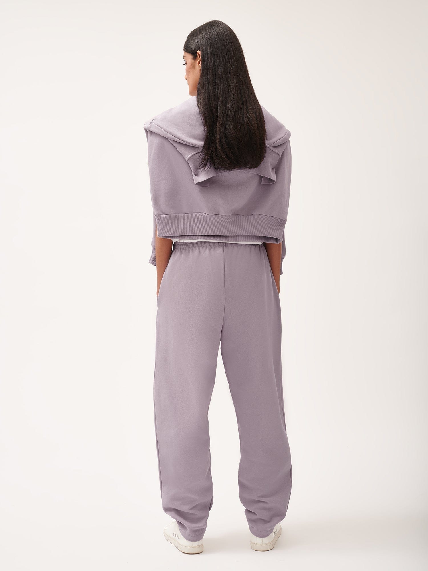 DNA_Barrell_Leg_Trackpants_Raisin_Purple-female-2