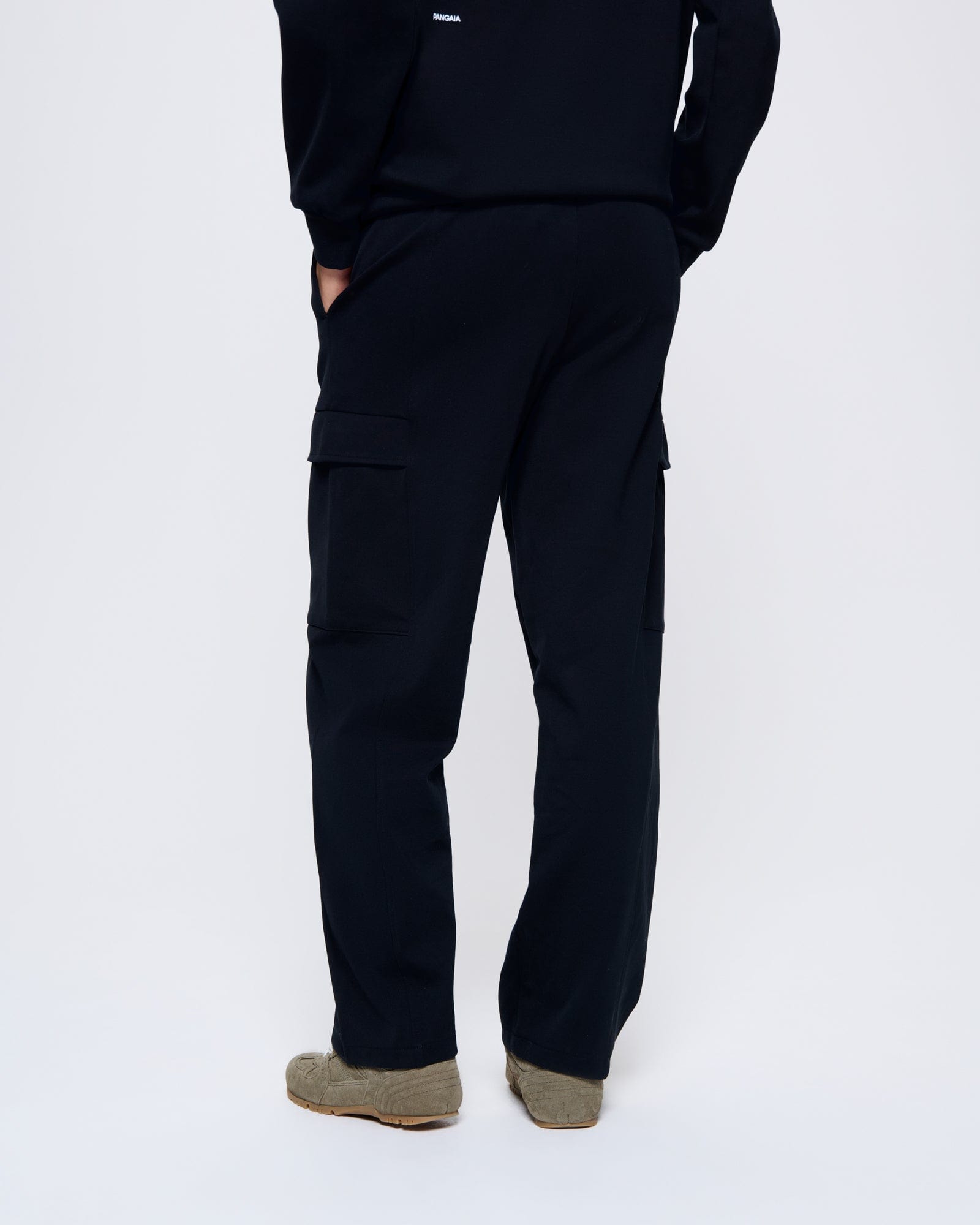 DNA_DOUBLE-JERSEY-CARGO-TROUSERS_BLACK_WOMENS_FRONT