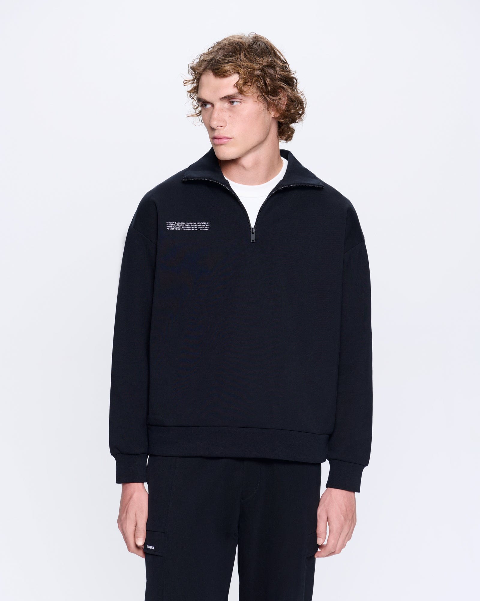 DNA_DOUBLE_JERSEY_HALF_ZIP_BLACK_MENS_FRONT