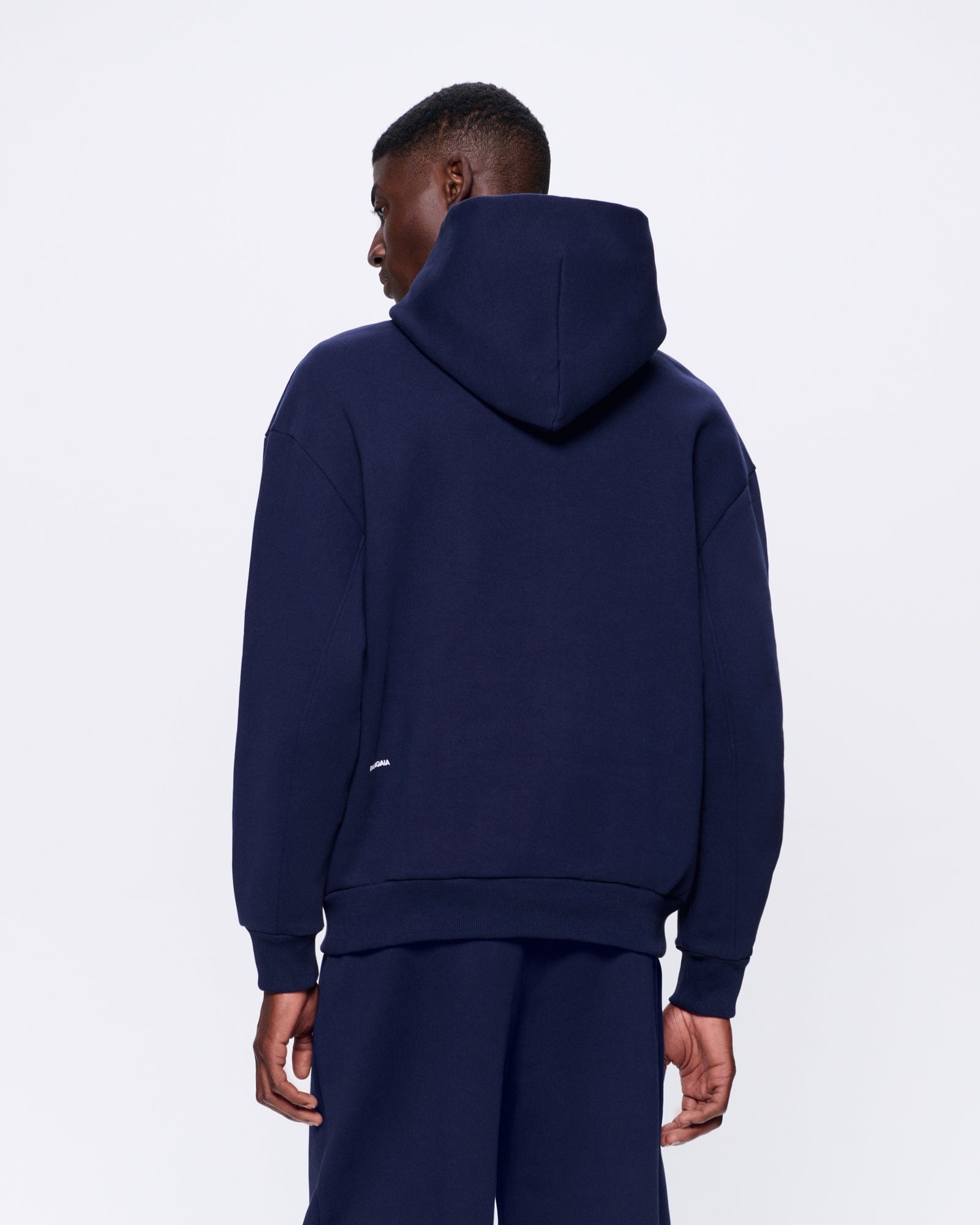 DNA_HOODIE_HIGHLAND_ATMOSPHERE_NAVY_MENS_BACK