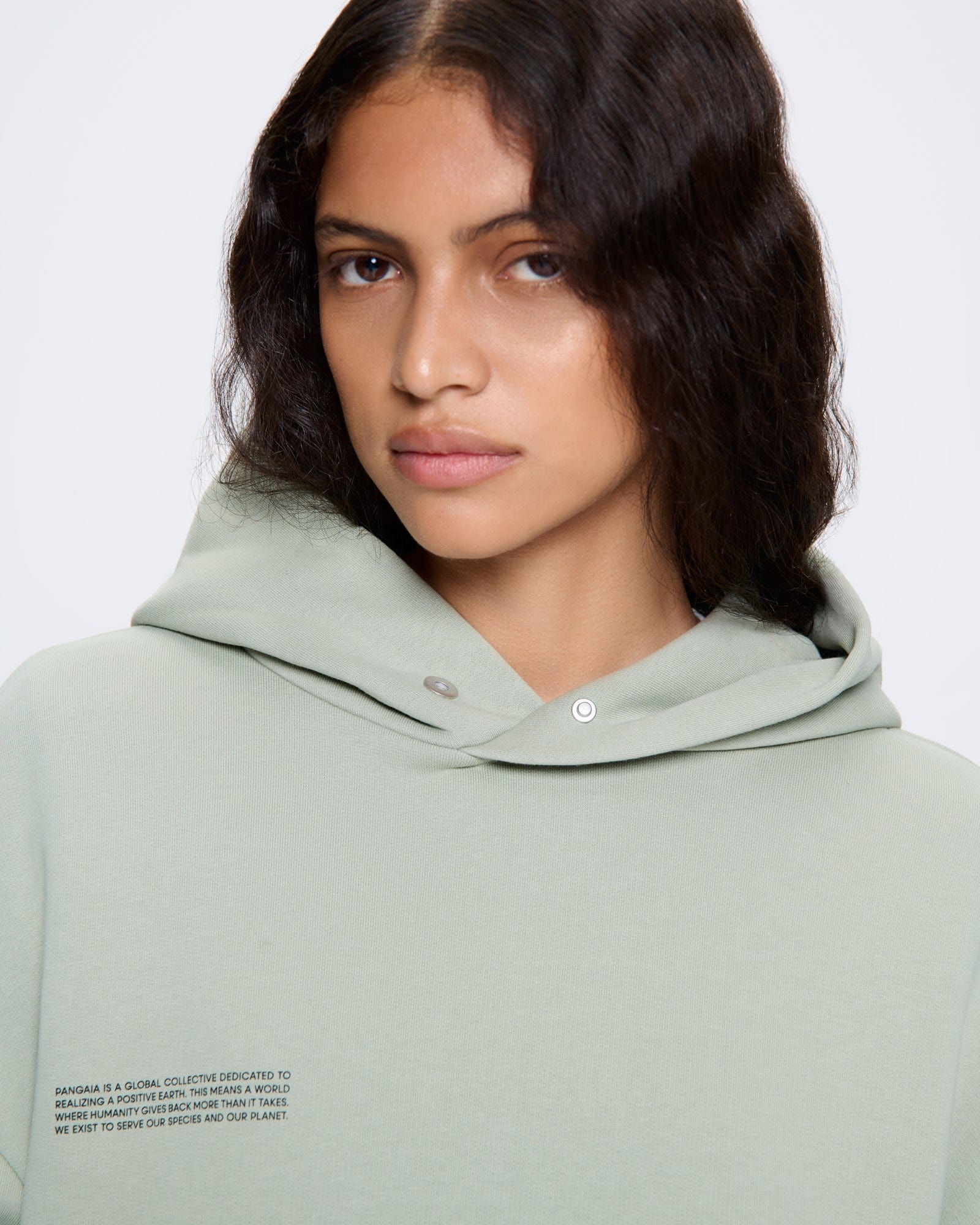 DNA_HOODIE_MOSS-GREEN_WOMENS_DETAIL