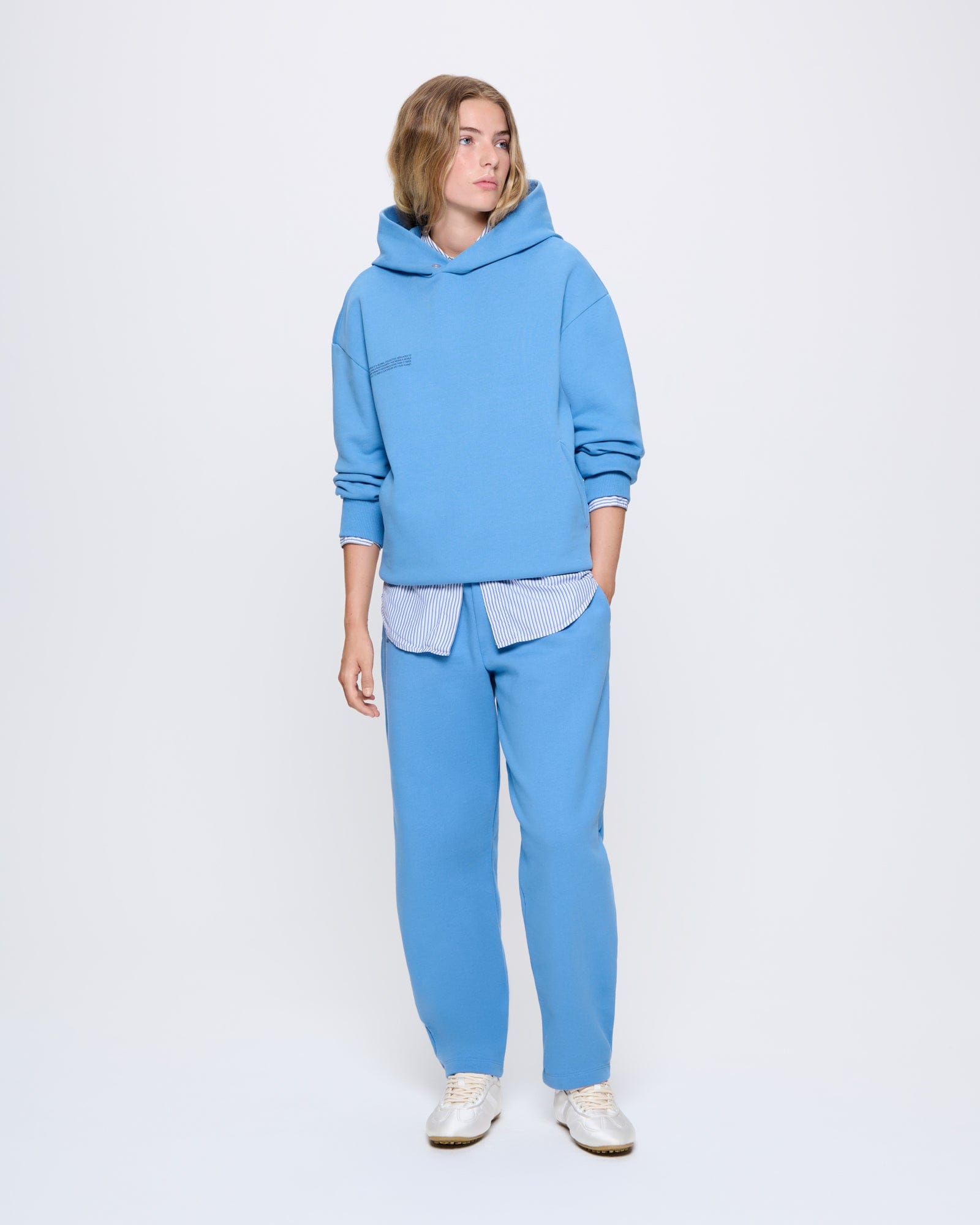 DNA_HOODIE_SUMMIT-BLUE_WOMENS_LEAD
