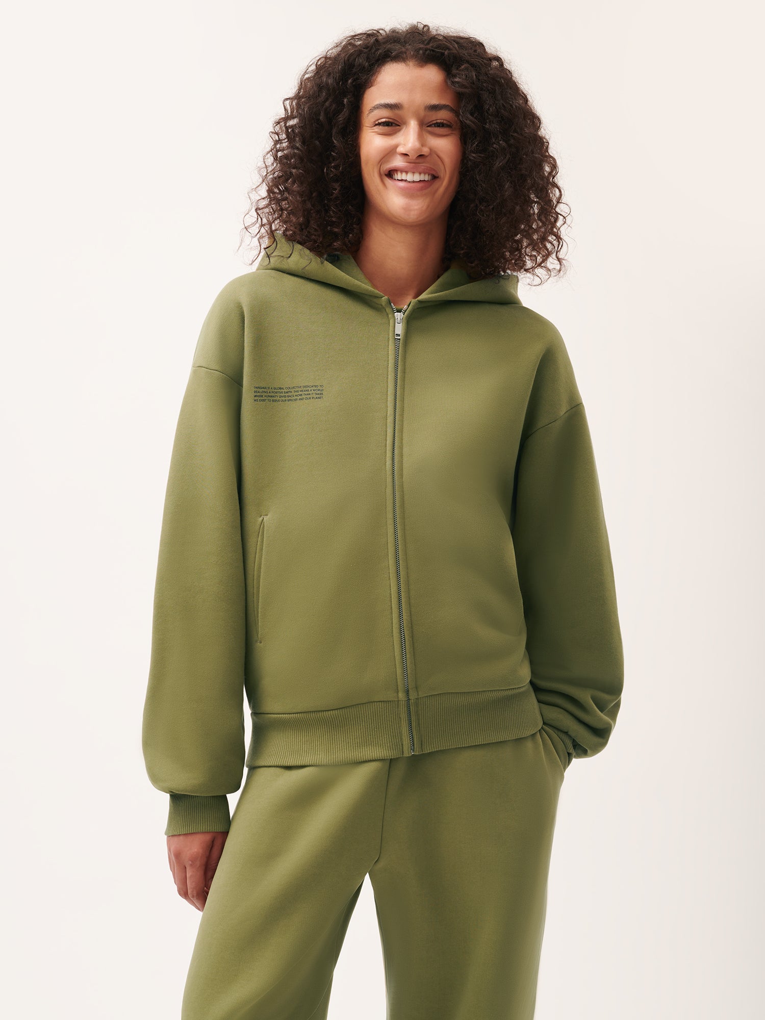 DNA_Heavyweight_Zipped_Hoodie_Highland_Green_female-1