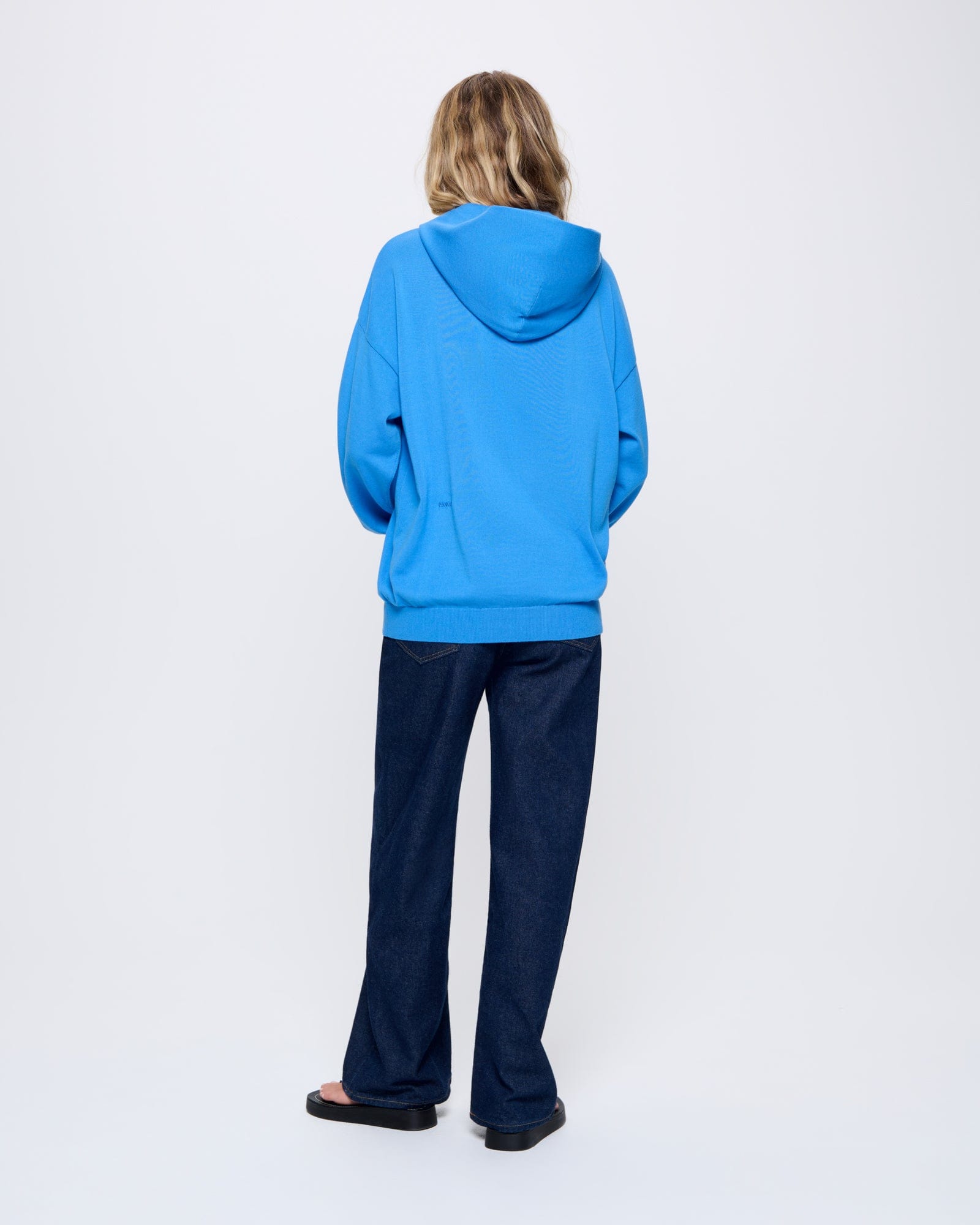 DNA_KNITTED-HOODIE_GEYSER-BLUE_WOMENS_BACK