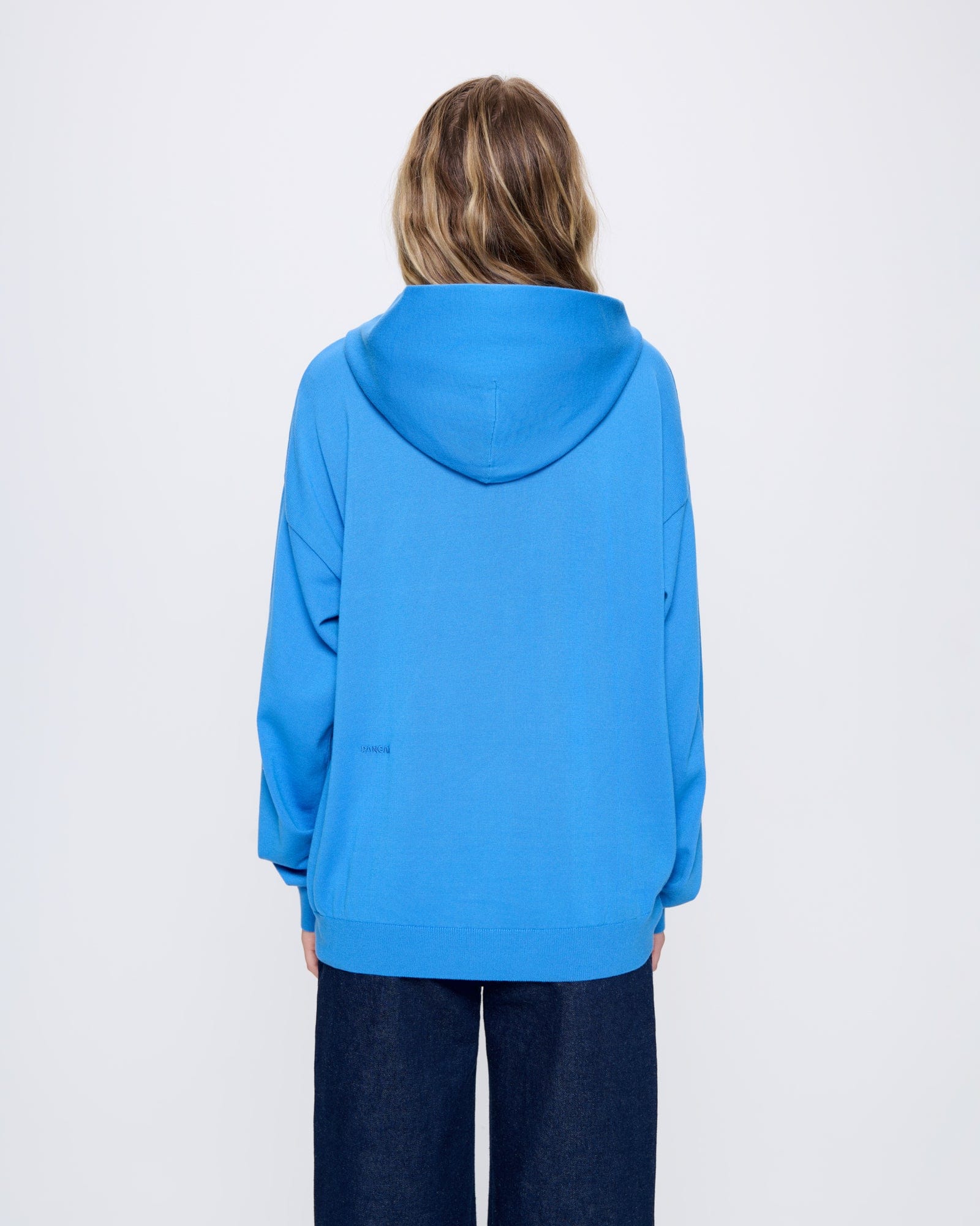 DNA_KNITTED-HOODIE_GEYSER-BLUE_WOMENS_DETAIL