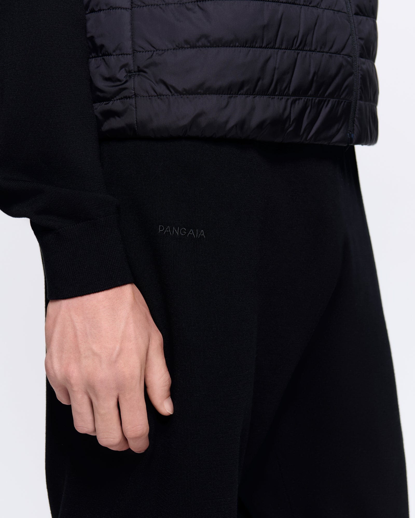 DNA_KNITTED_TRACK_PANTS_BLACK_MENS_DETAIL