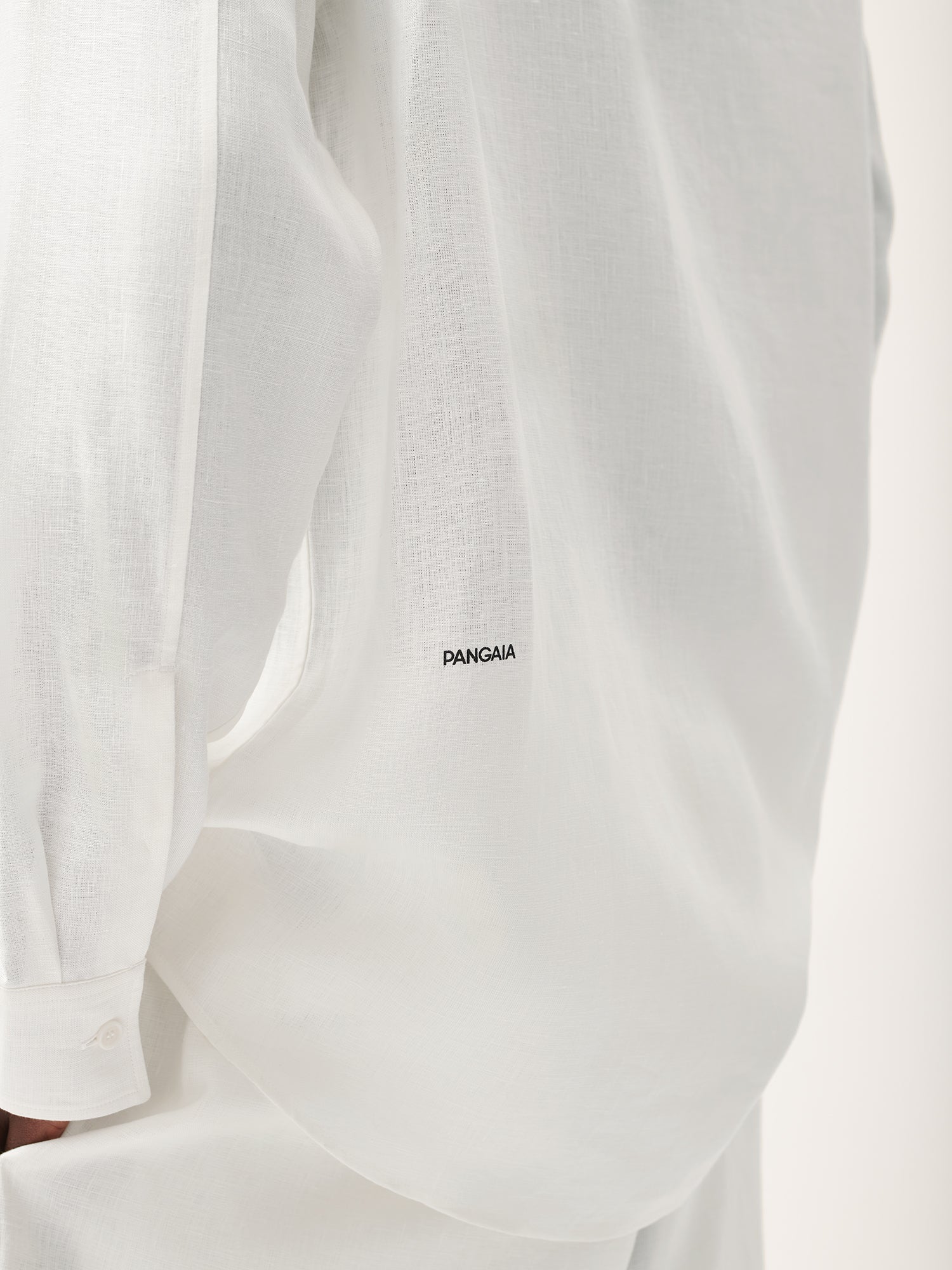  Analyzing image     DNA_Linen_Collared_Long_Sleeve_Shirt_Off_White_Male-6