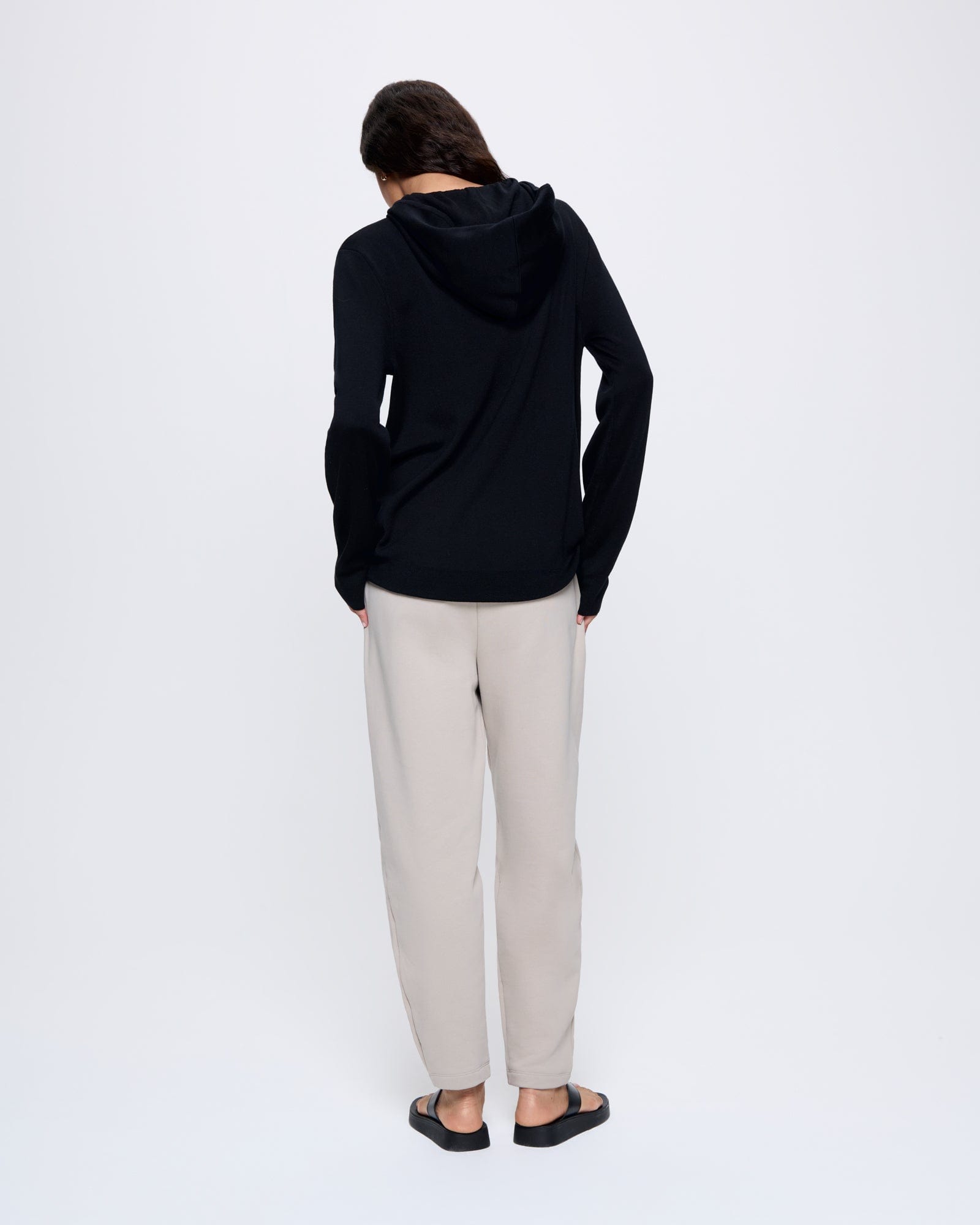 DNA_MERINO-WOOL_HOODIE_BLACK_WOMENS_BACK