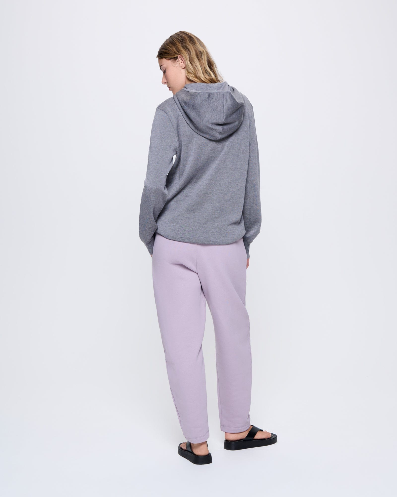 DNA_MERINO-WOOL_HOODIE_GREY-MARL_WOMENS_BACK