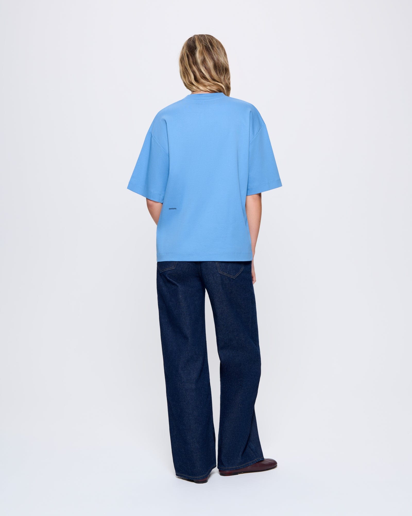 DNA_OVERSIZED-T-SHIRT_SUMMIT-BLUE_WOMENS_BACK