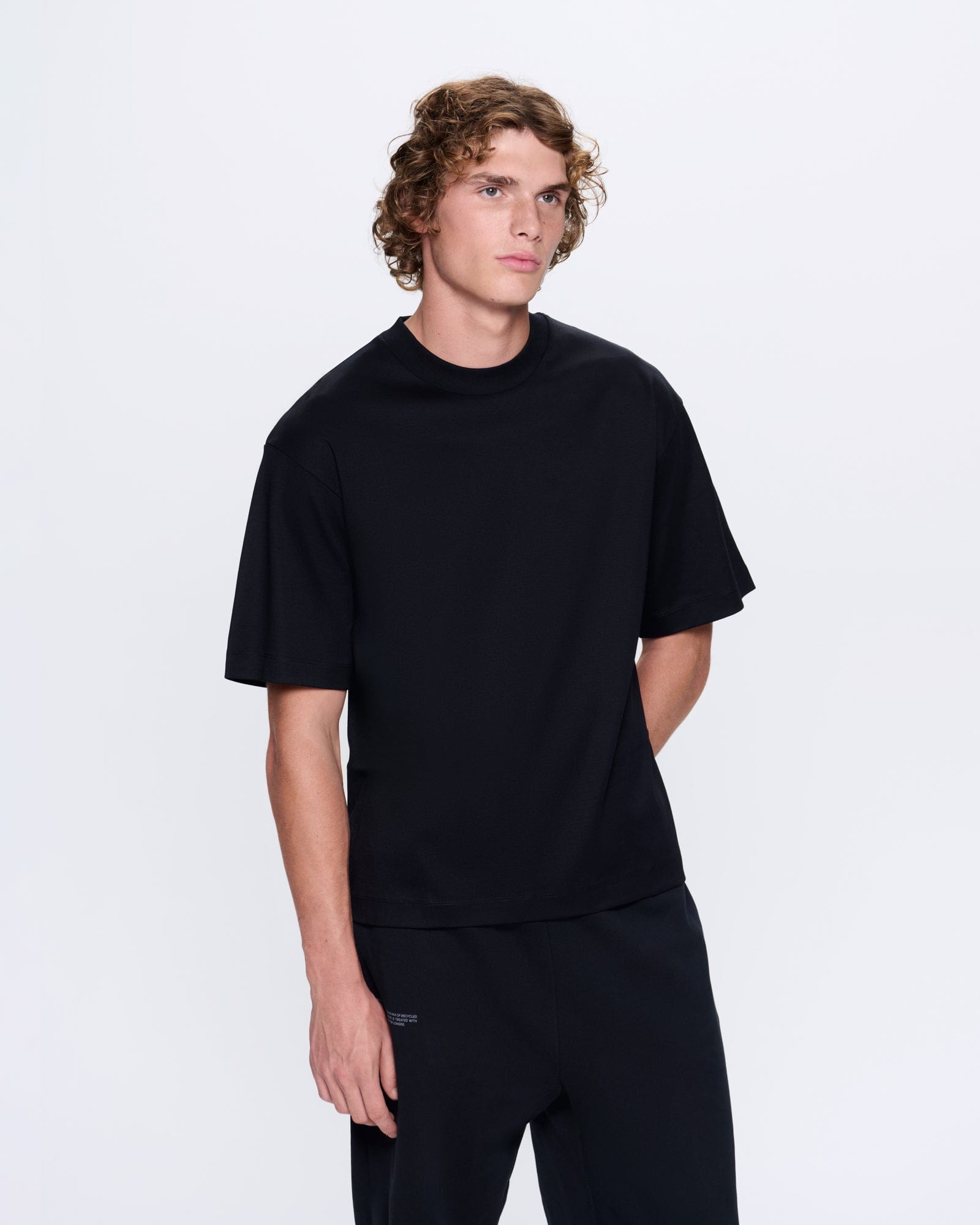 Archive Mens DNA Oversized T-Shirt—black