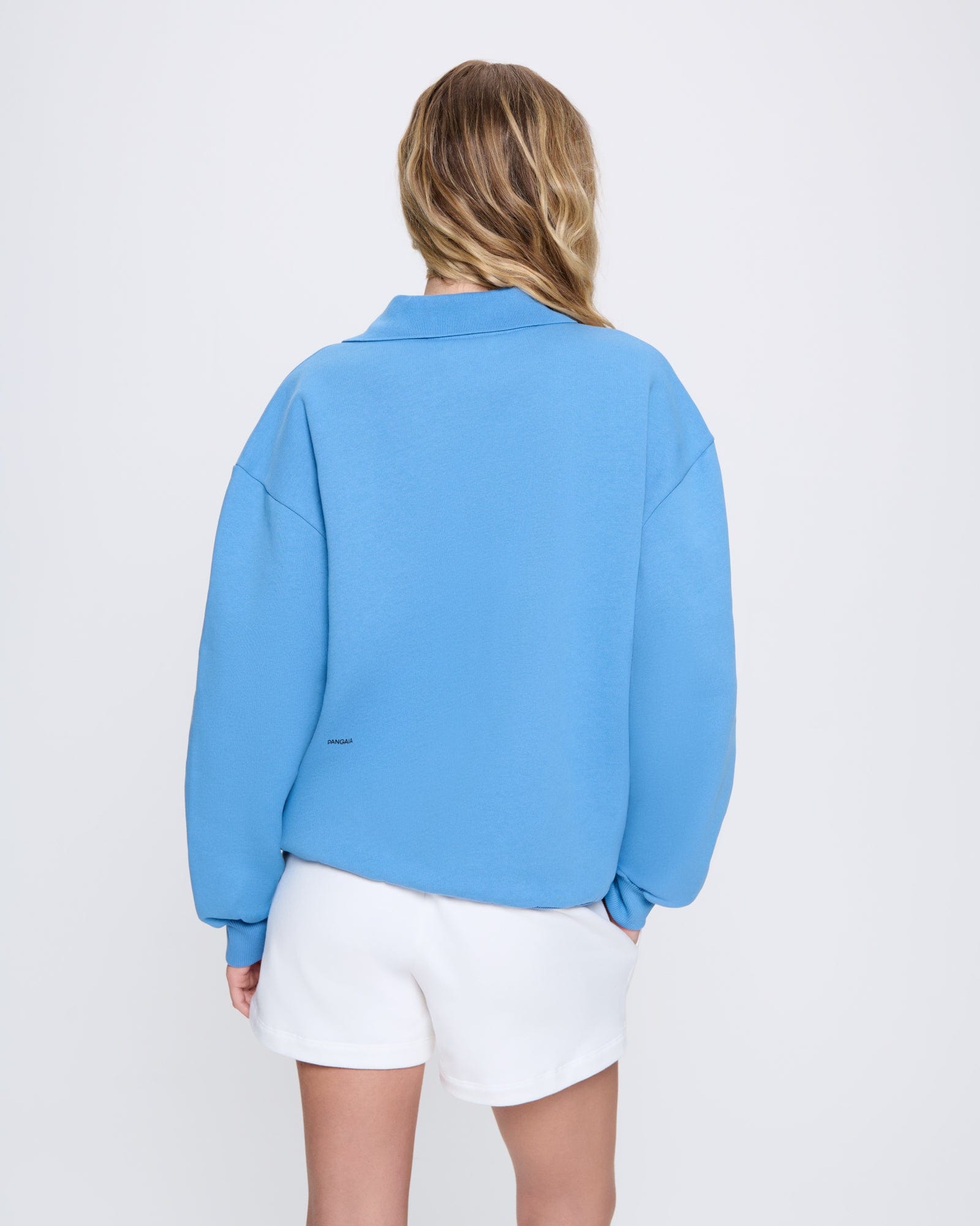 DNA_POLO-NECK_SWEATSHIRT_SUMMIT-BLUE_WOMENS_BACK