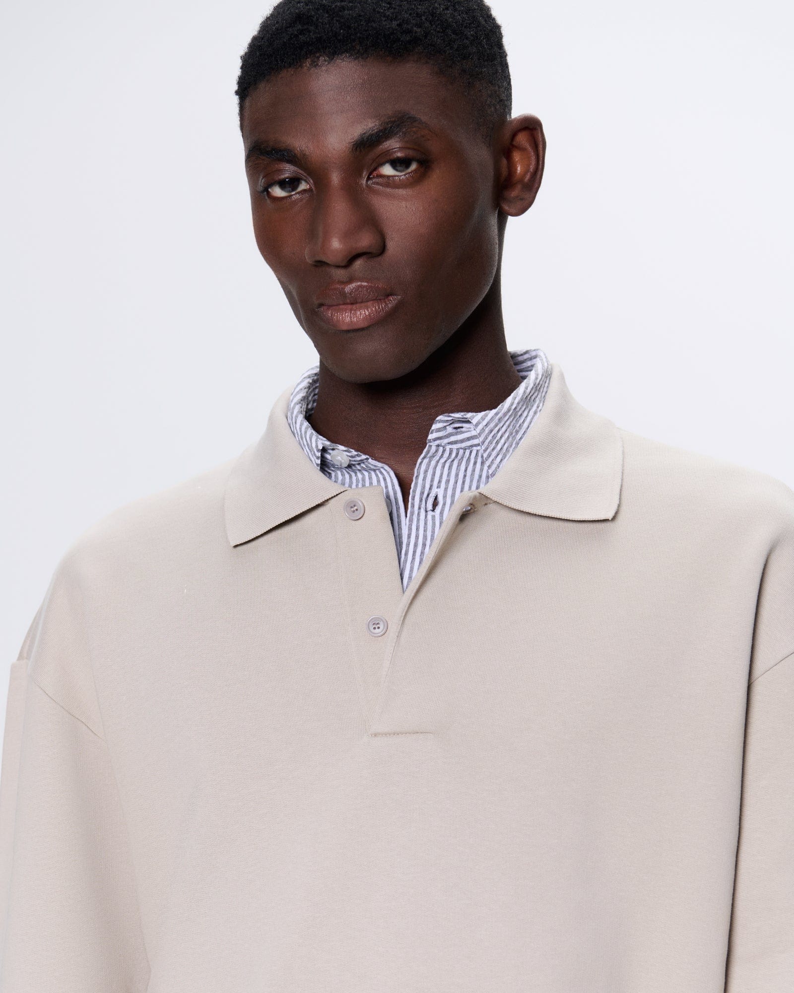 DNA_POLO_NECK_SWEATSHIRT_STONE_MENS_DETAIL