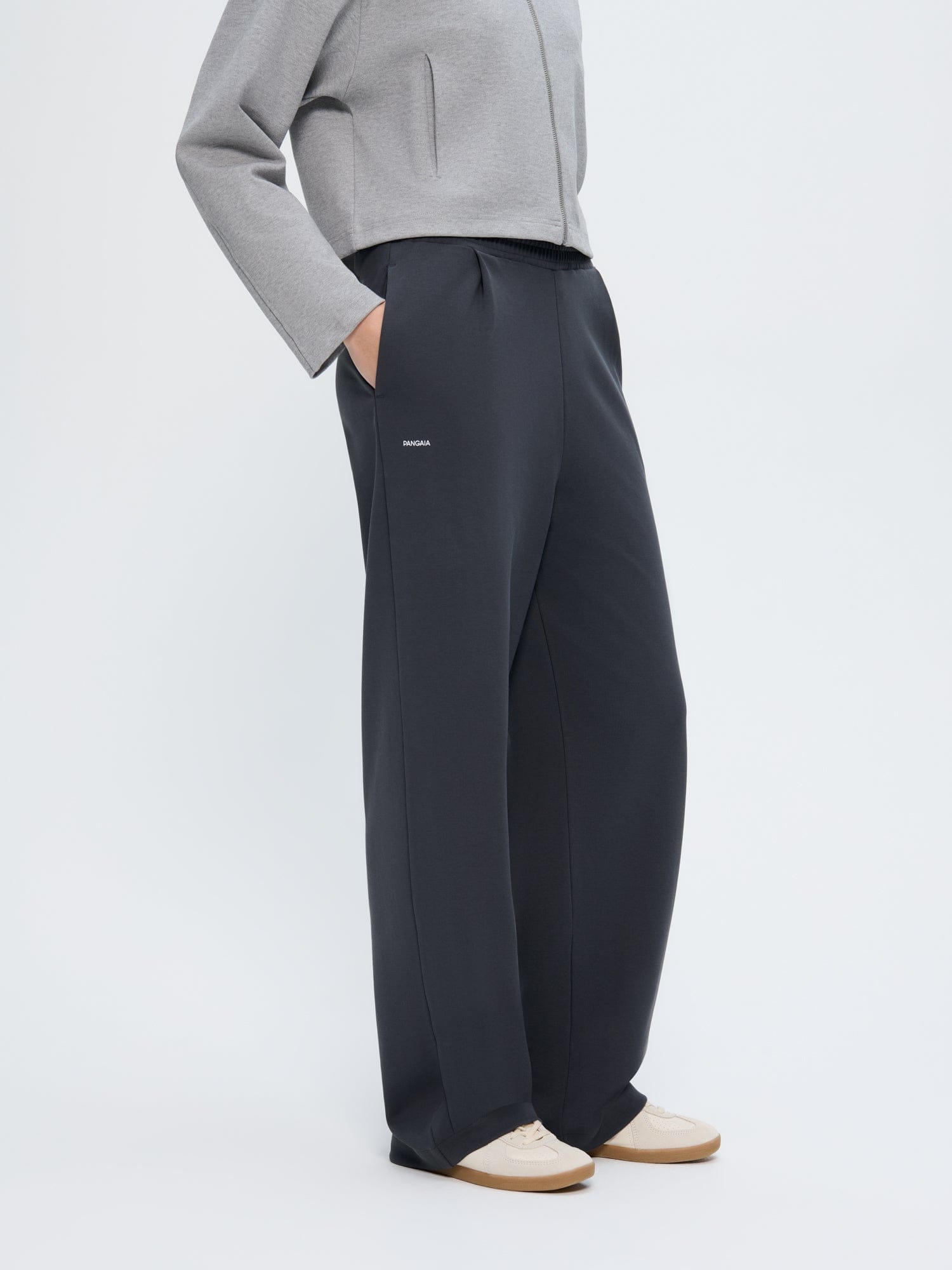 Womens Double Jersey Pleated Trousers—Smoked Black
