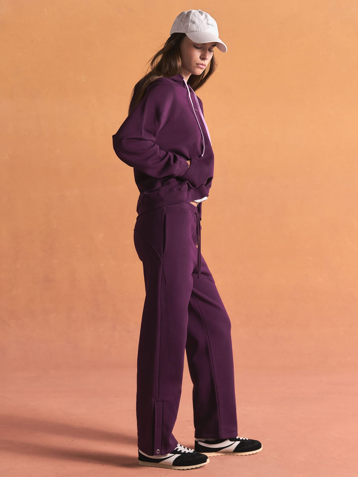 Womens Midweight Straight Leg Logo Track Pants—Nocturne Plum