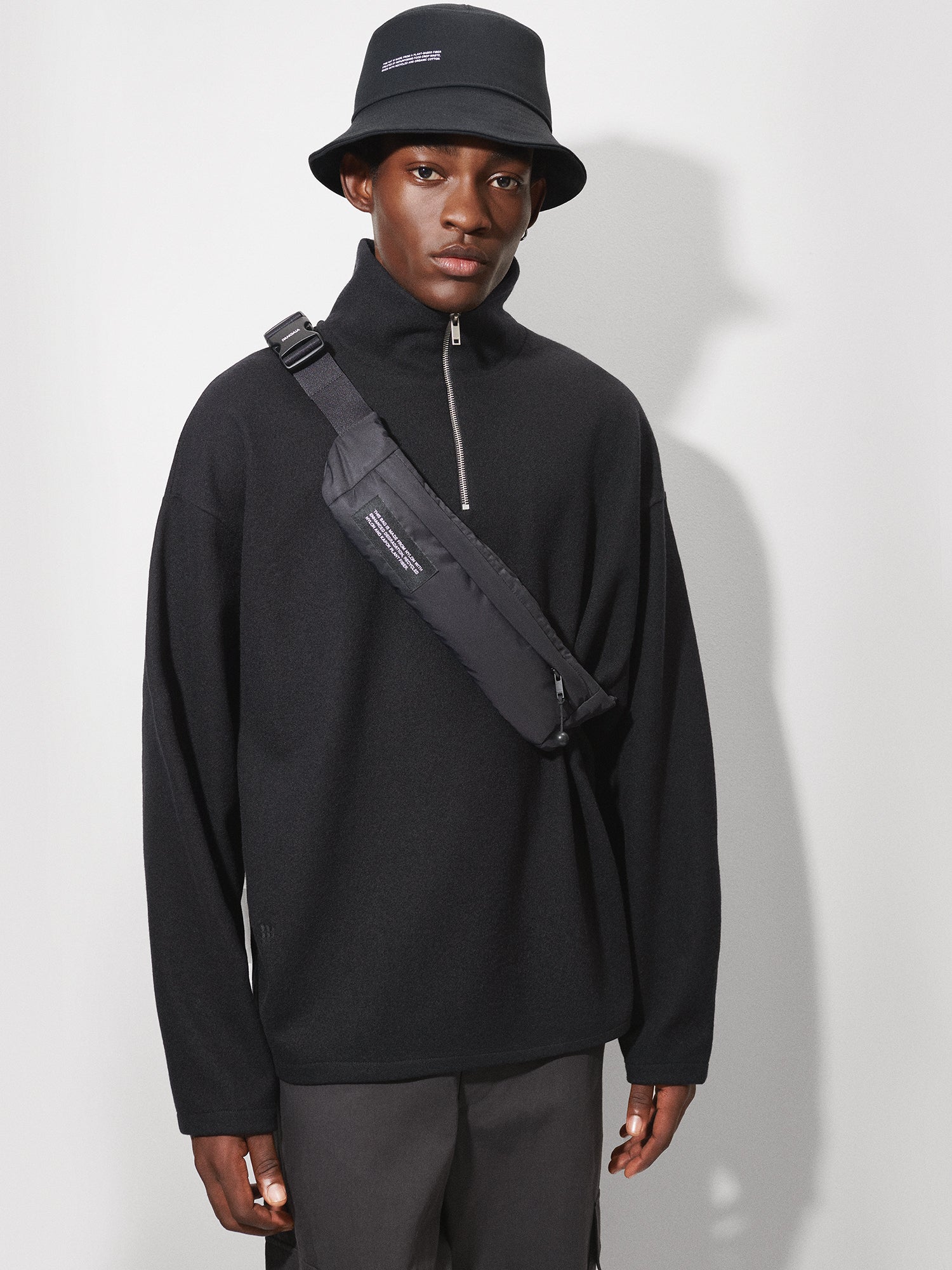 Men's Recycled Wool Jersey Half-zip Sweater - Black - Pangaia