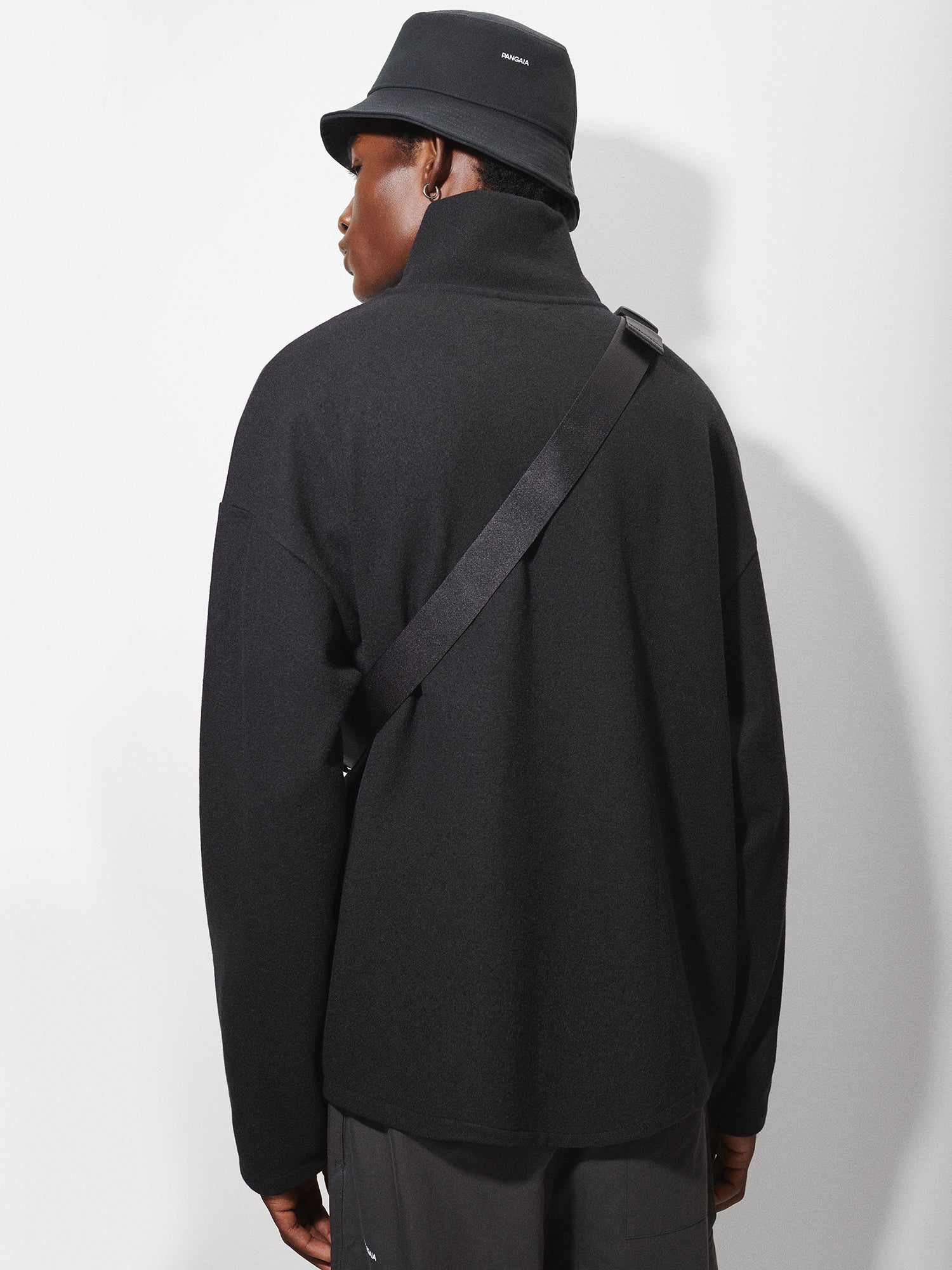 Male-Wool-Jersey-Half-Zip-Sweatshirt-Black-2