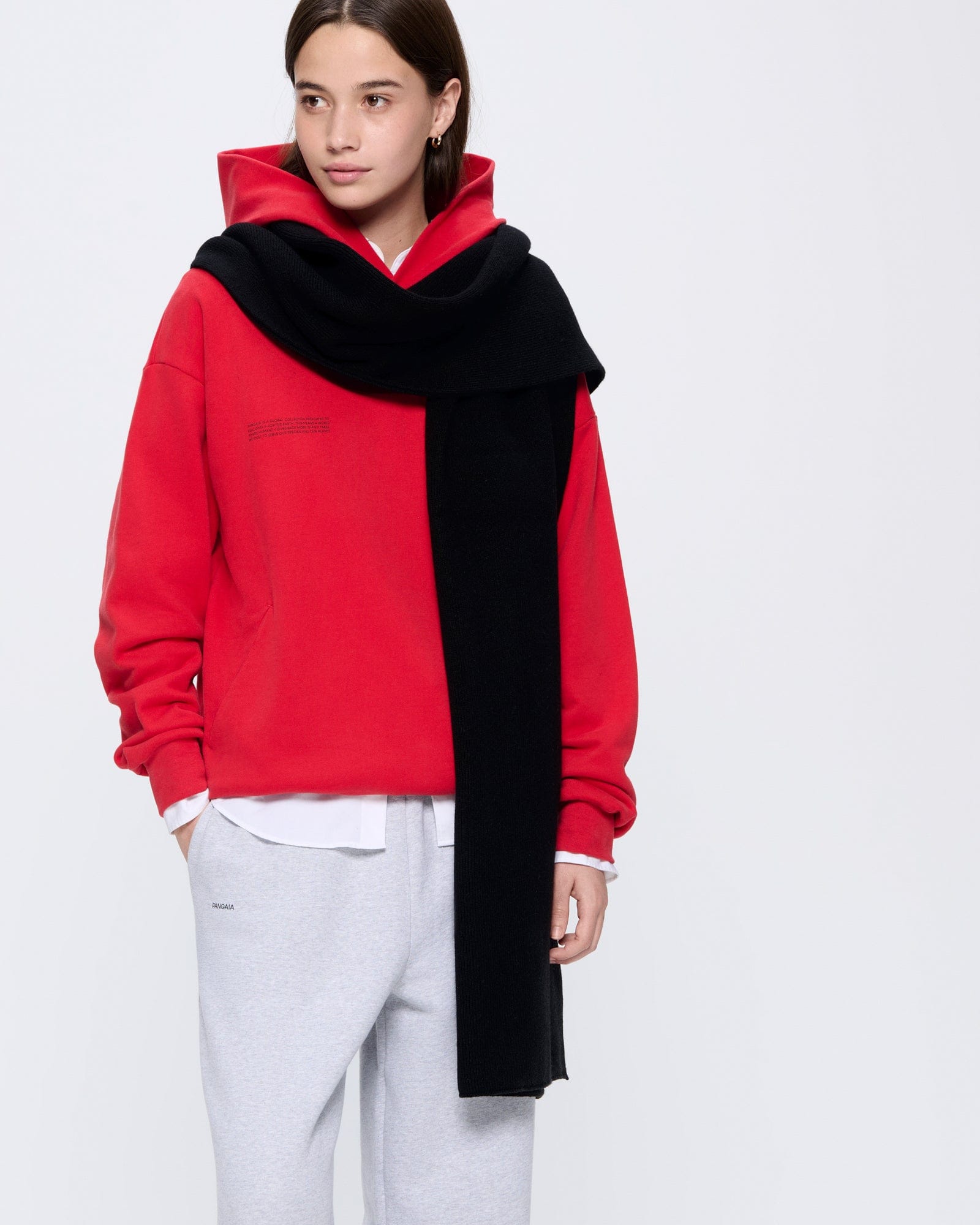 Recycled Cashmere Scarf—black