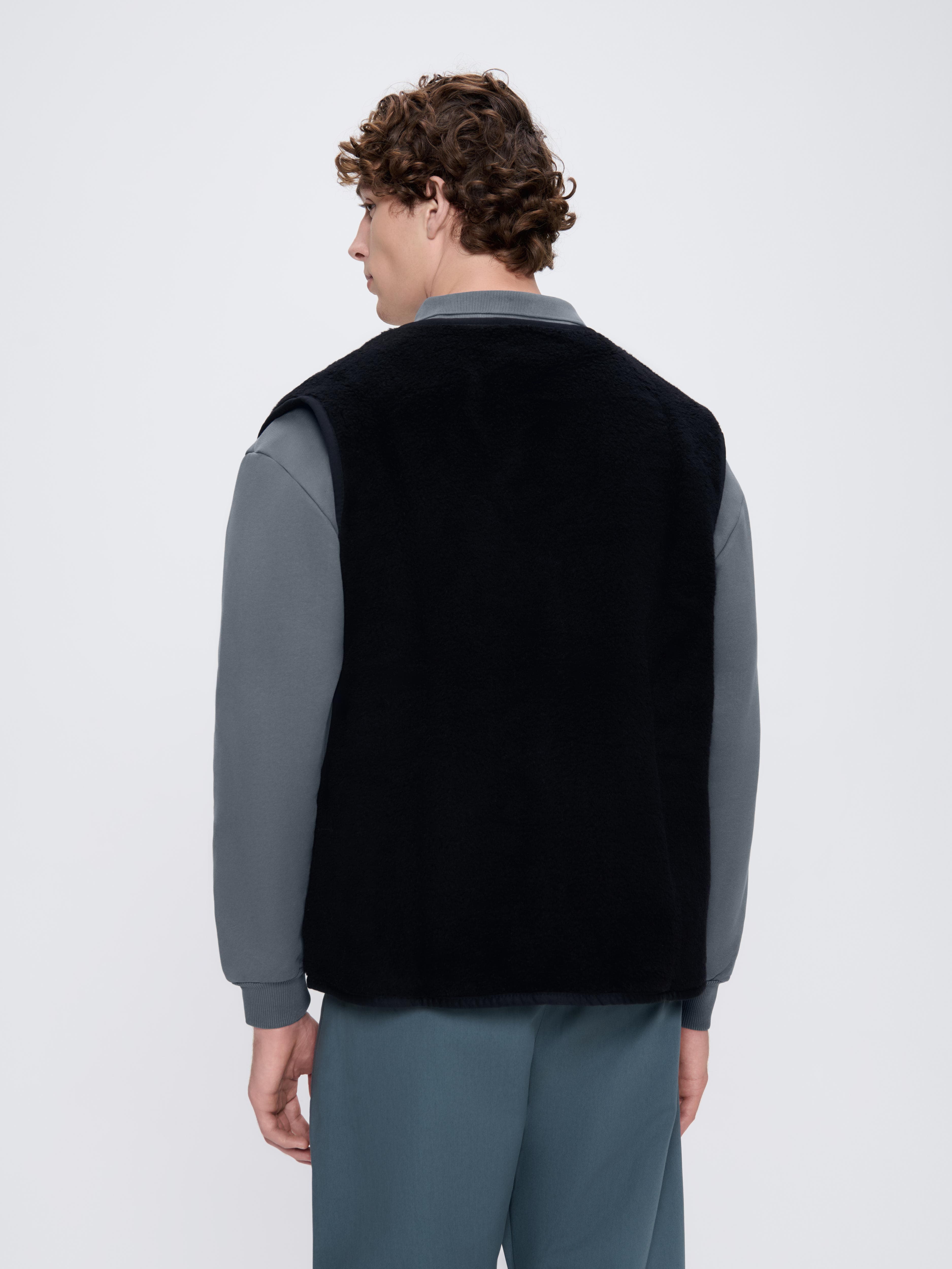 Mens Black Recycled Wool Fleece Gilet | PANGAIA