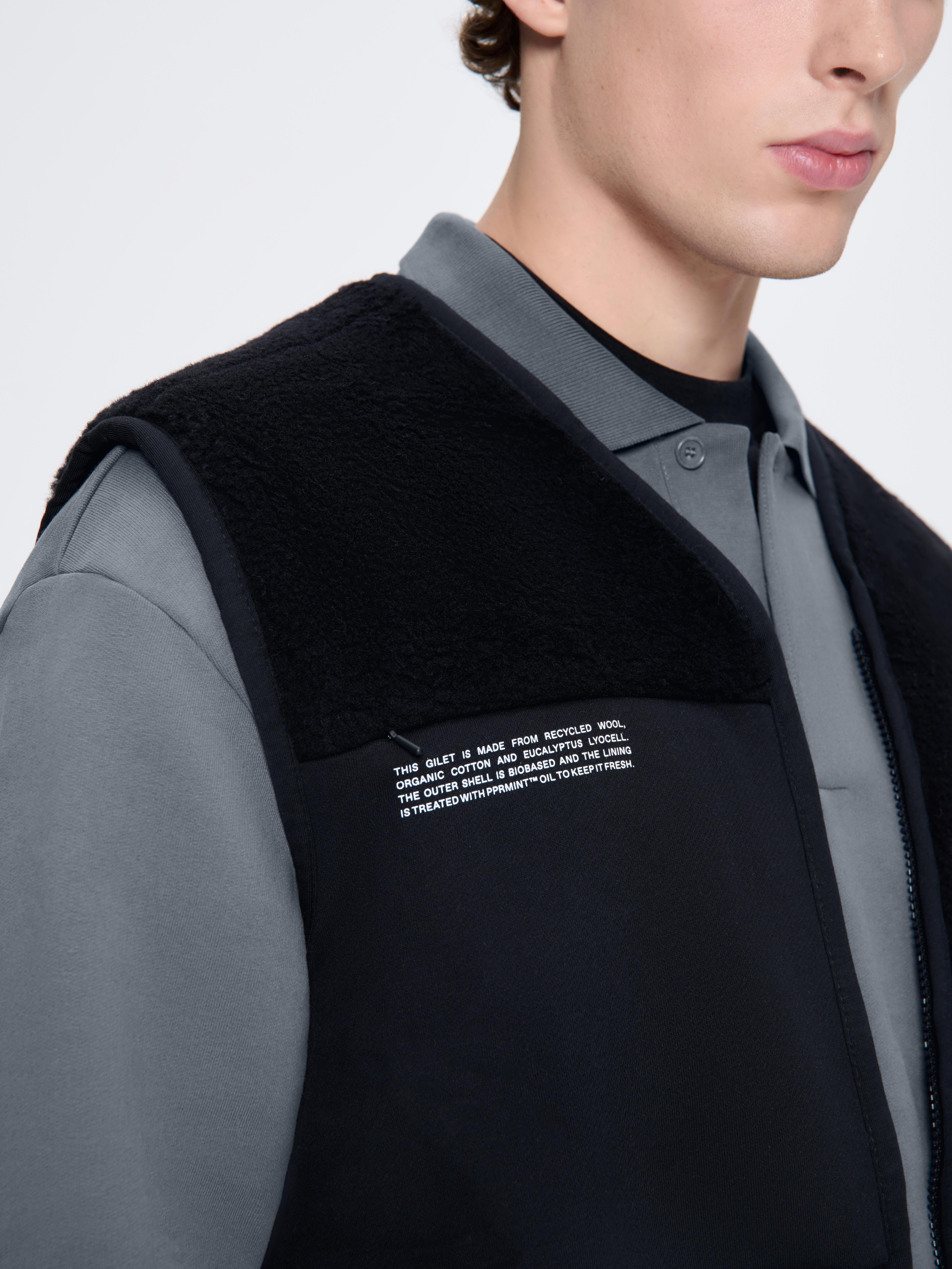 Mens Black Recycled Wool Fleece Gilet | PANGAIA