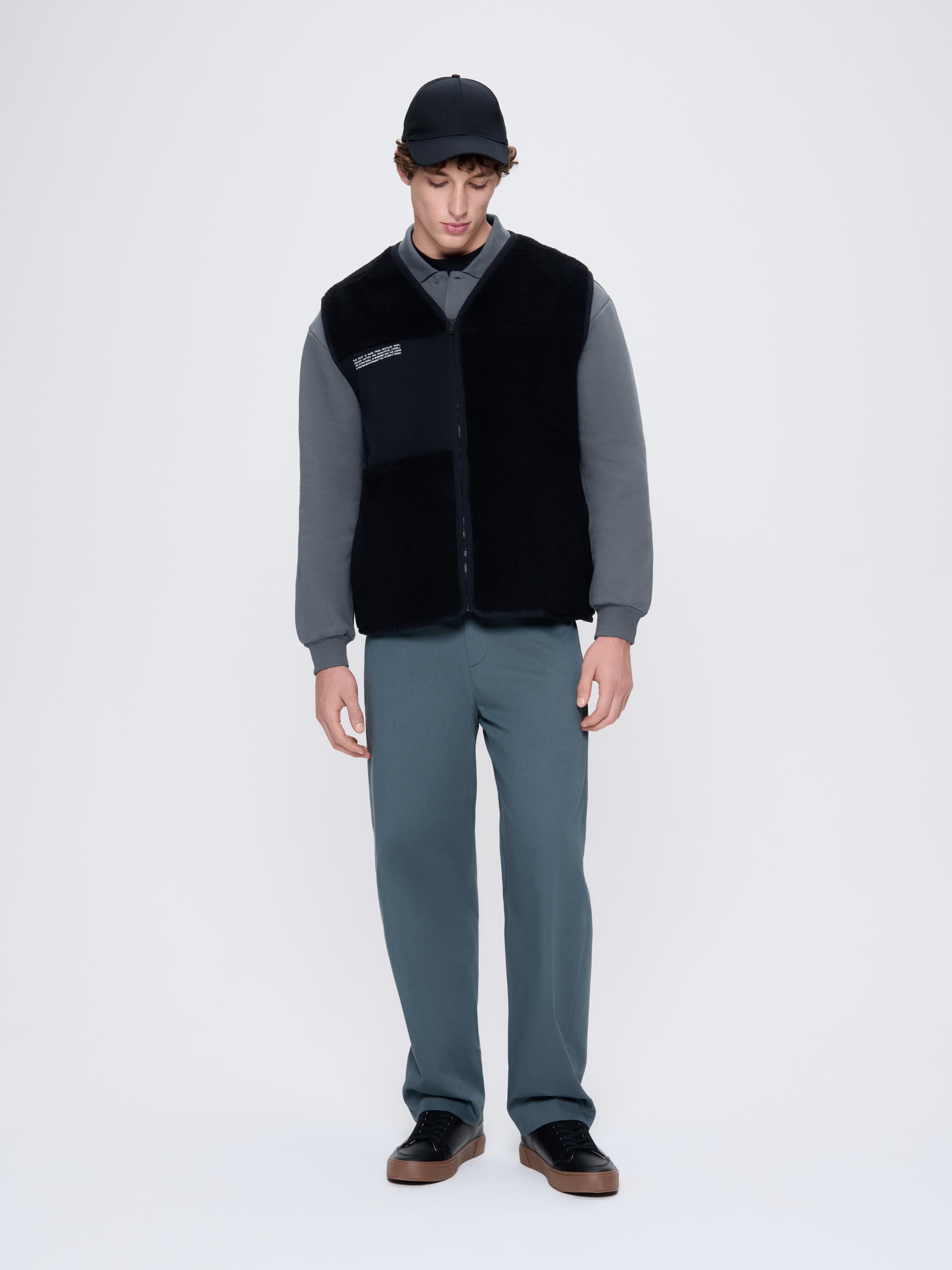 Mens Black Recycled Wool Fleece Gilet | PANGAIA
