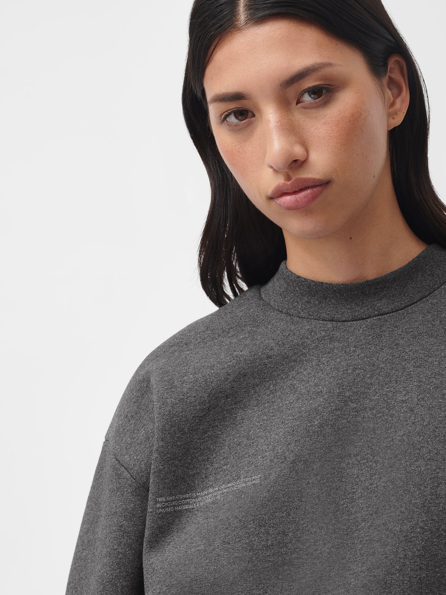 Reclaim-3.0-Sweatshirt-Reclaim-Charcoal-Female-2