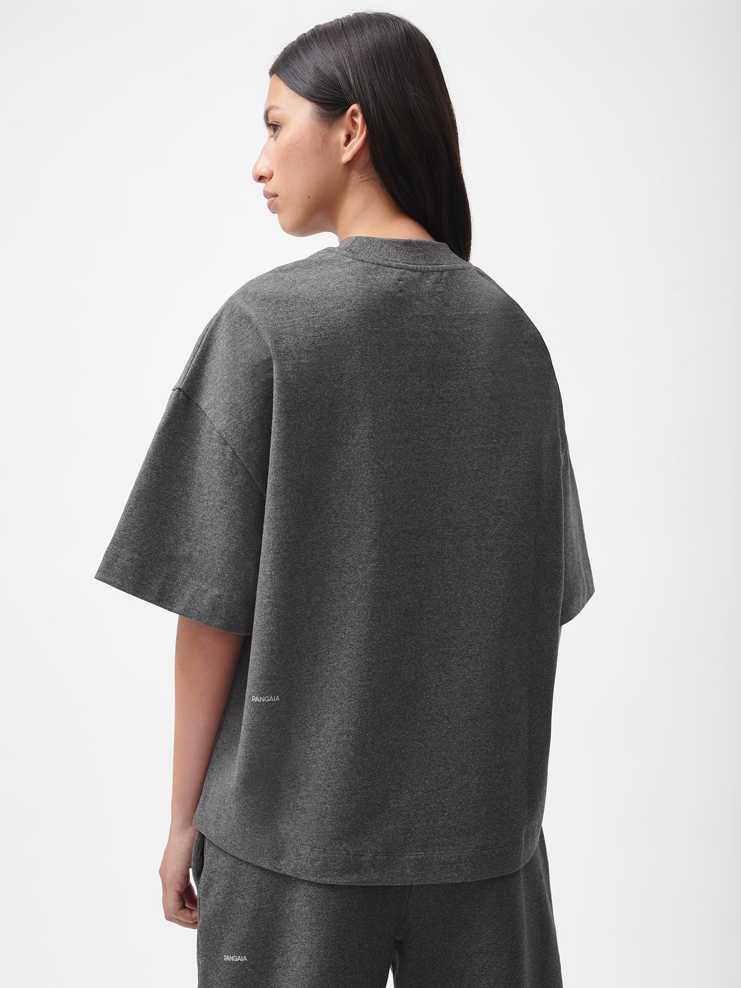 Reclaim-3.0-T-Shirt-Reclaim-Charcoal-Female-2