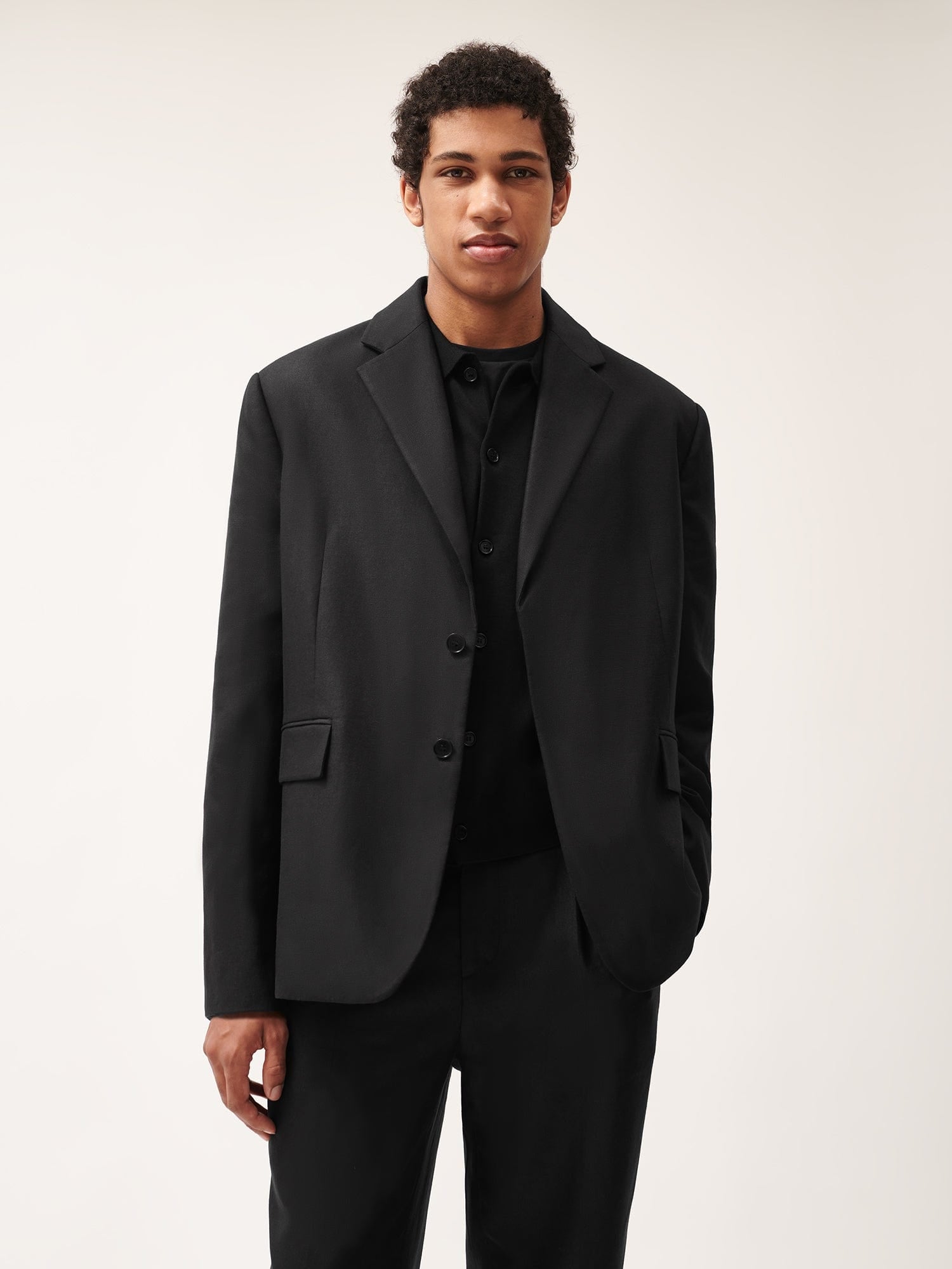 DNA_Fruit_Fibre_Oversized_Tailored_Blazer_Black_male-1